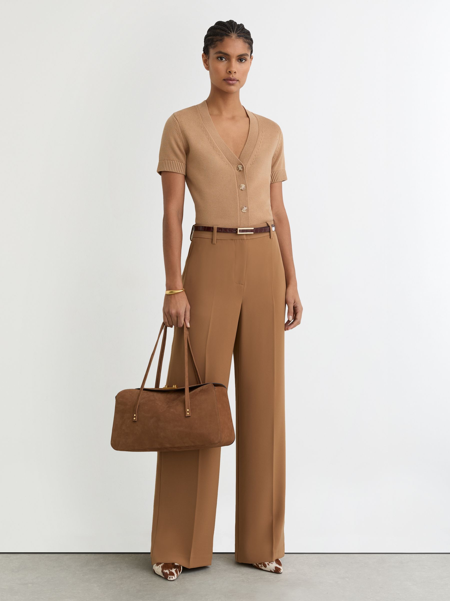 V-Neck Short-Sleeve Cardigan Cotton-Wool in Camel - Image 3 of 7