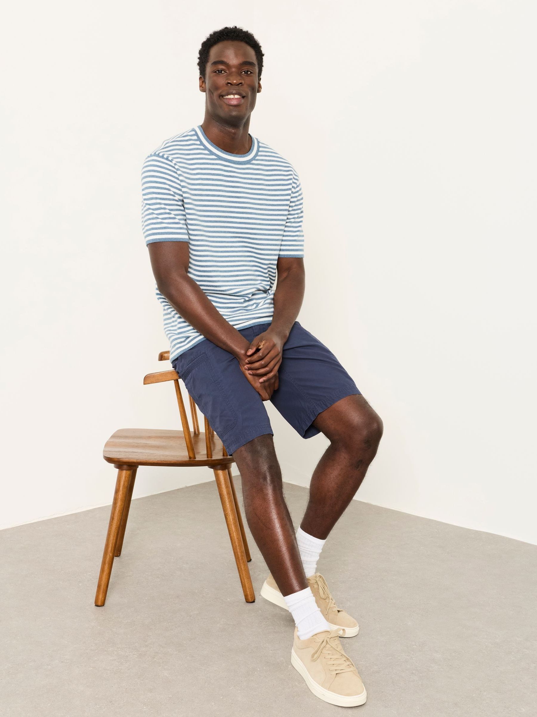 Burley Navy Lightweight Cargo Shorts - Image 5 of 6