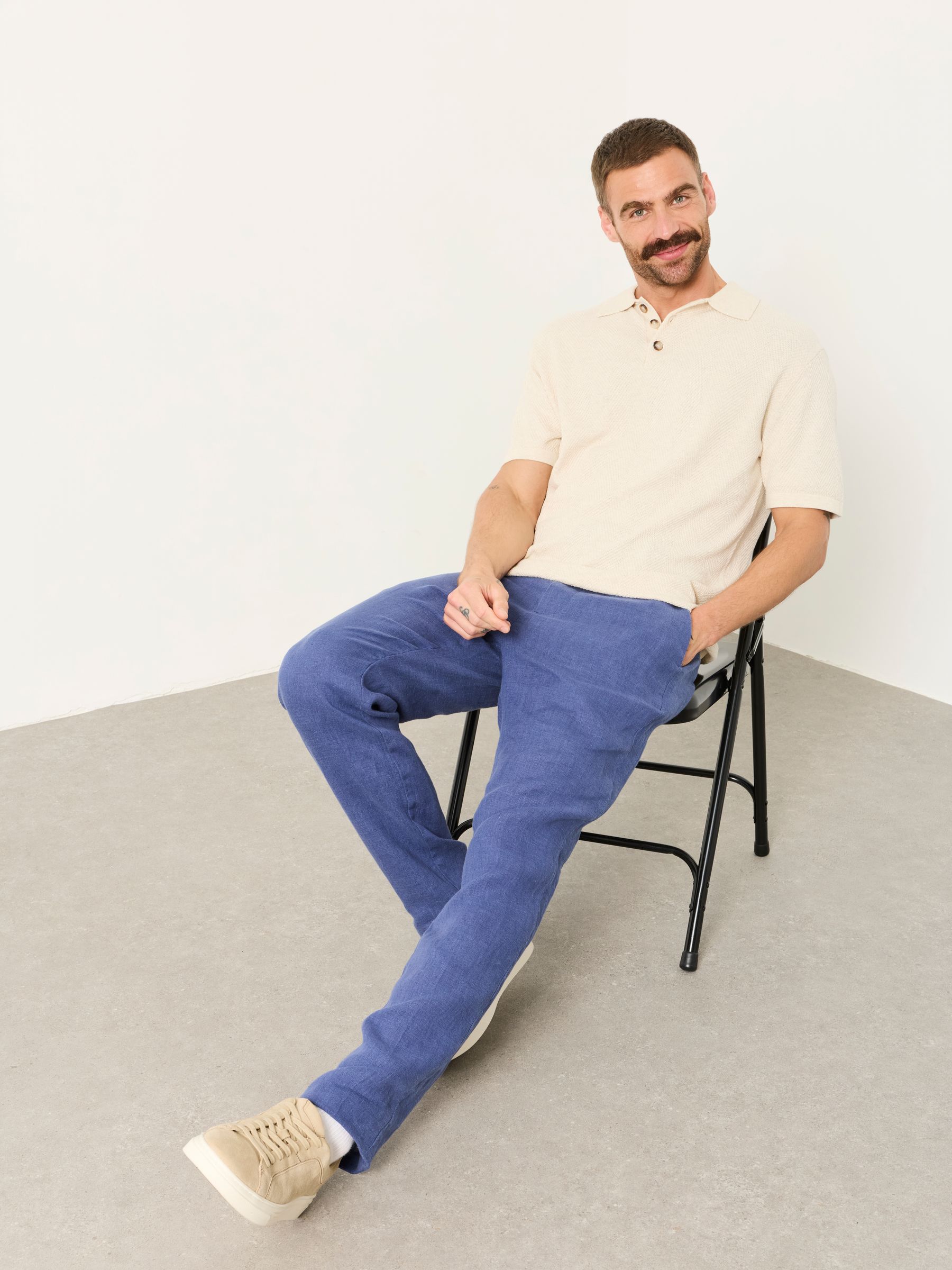 Bosbury French Navy Linen Trousers - Image 4 of 5