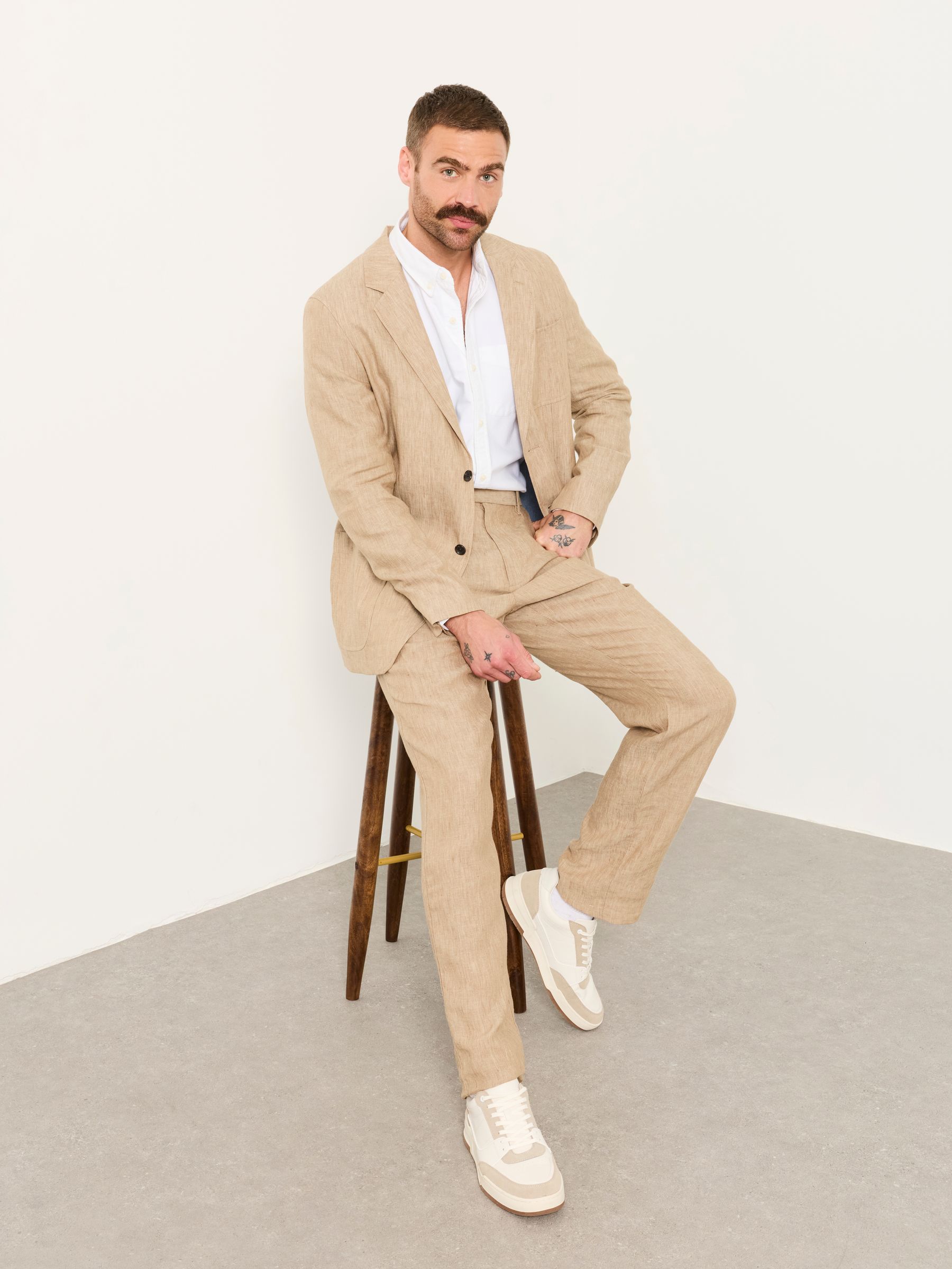 Bosbury Natural Linen Trousers - Image 5 of 7
