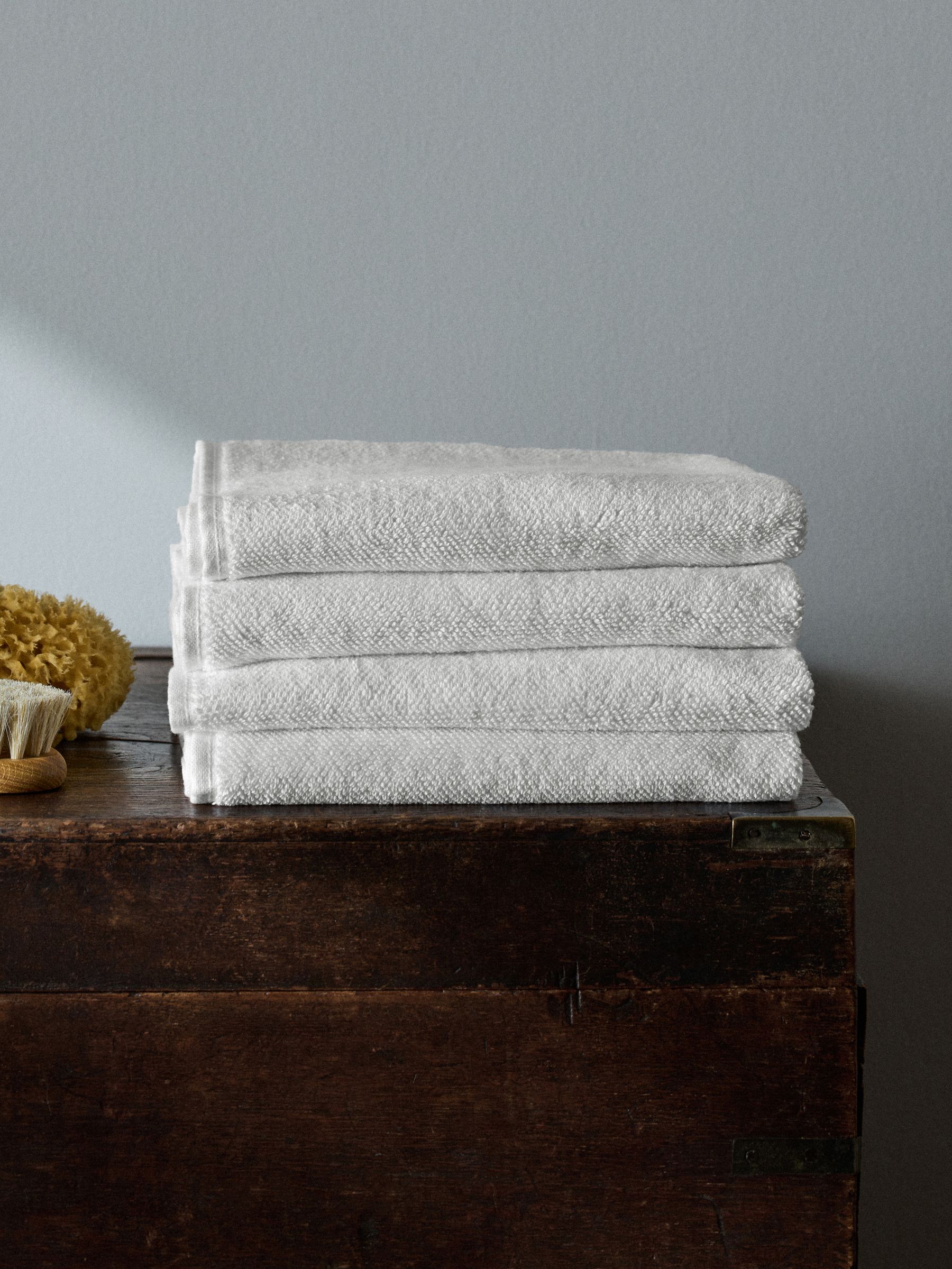 White Set of 4 Popcorn Textured Hand Towels - Image 2 of 4