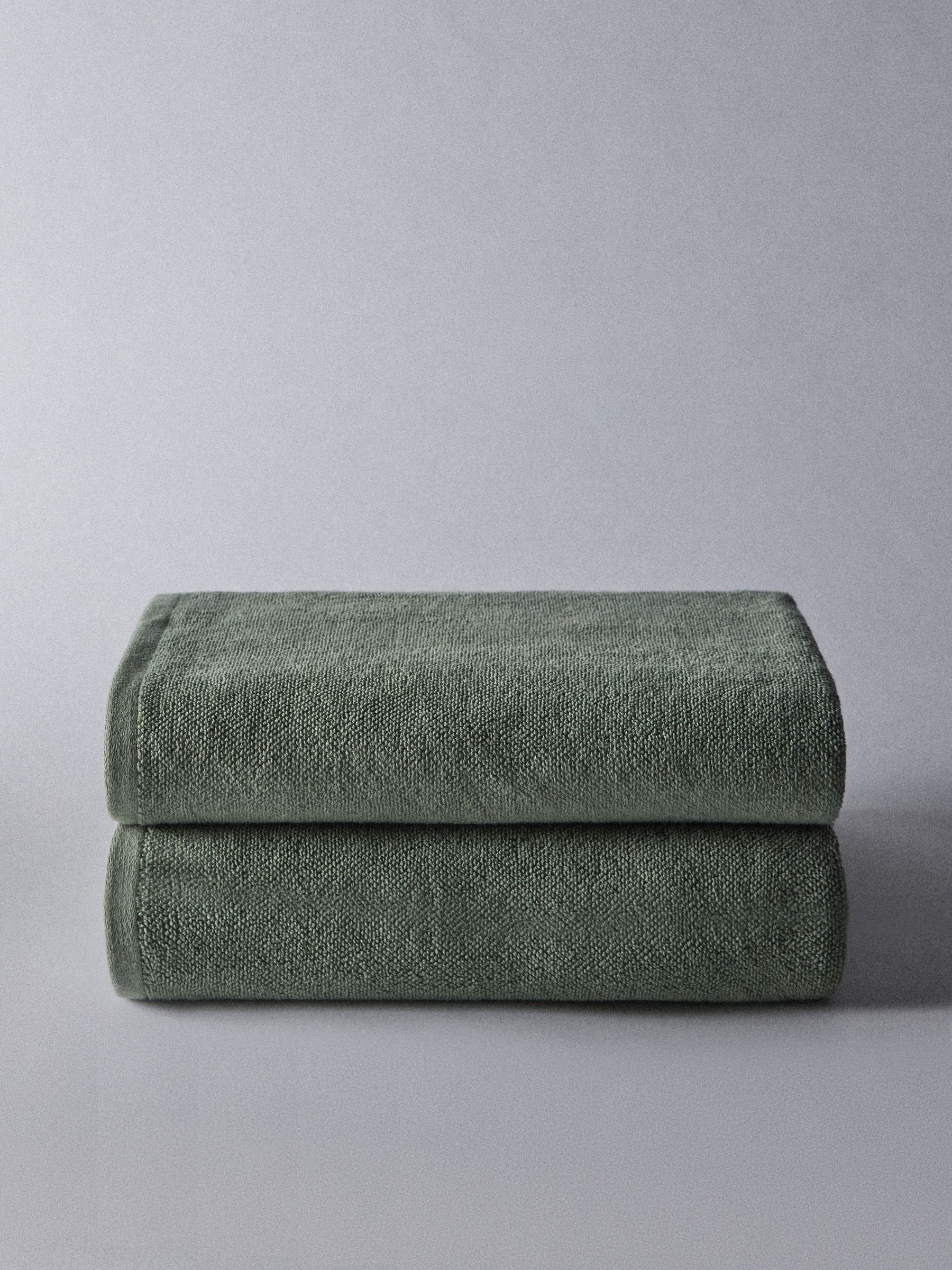 Sage Green Set of 2 Popcorn Textured Bath Towels - Image 1 of 6