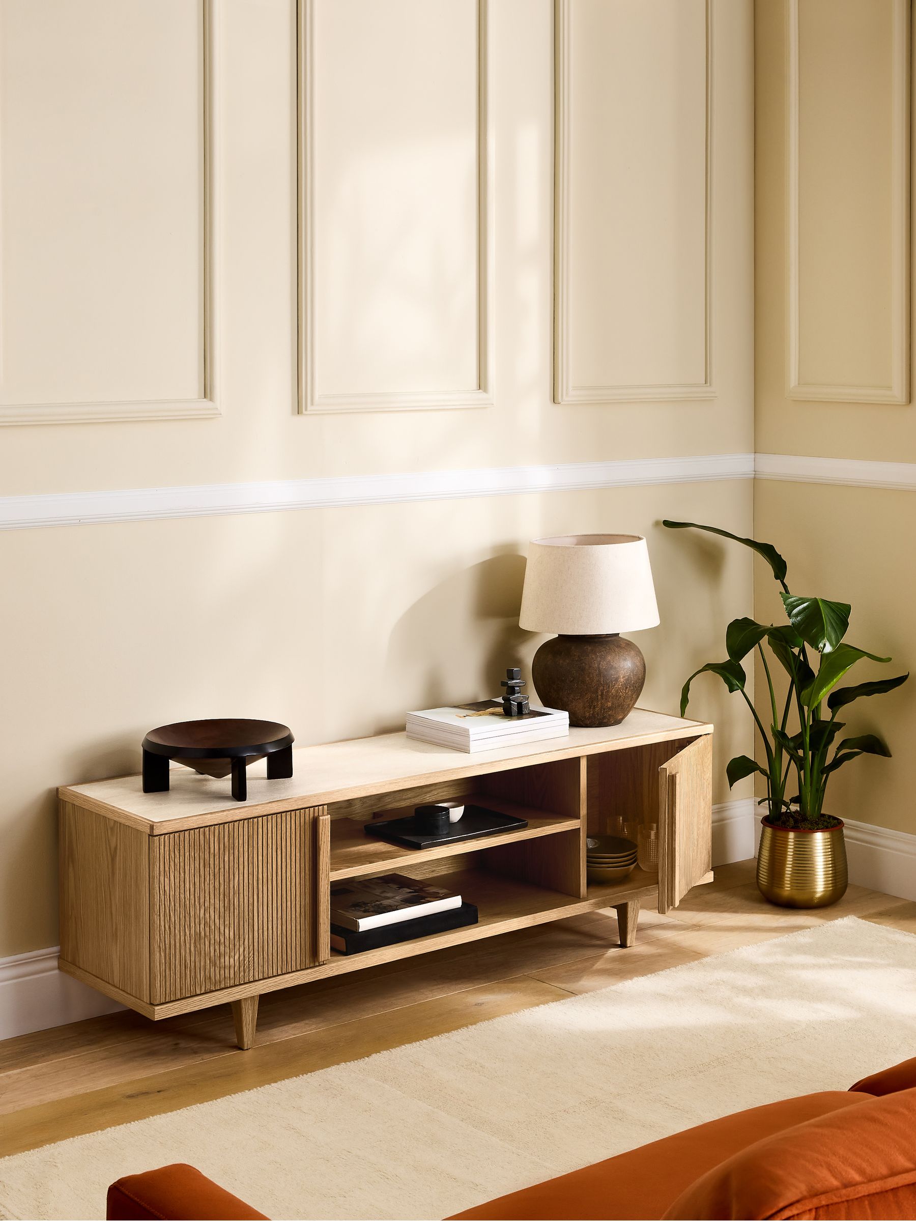 Brunswick Up to 55 Inch Wide TV Unit in Ribbed Oak - Image 4 of 10