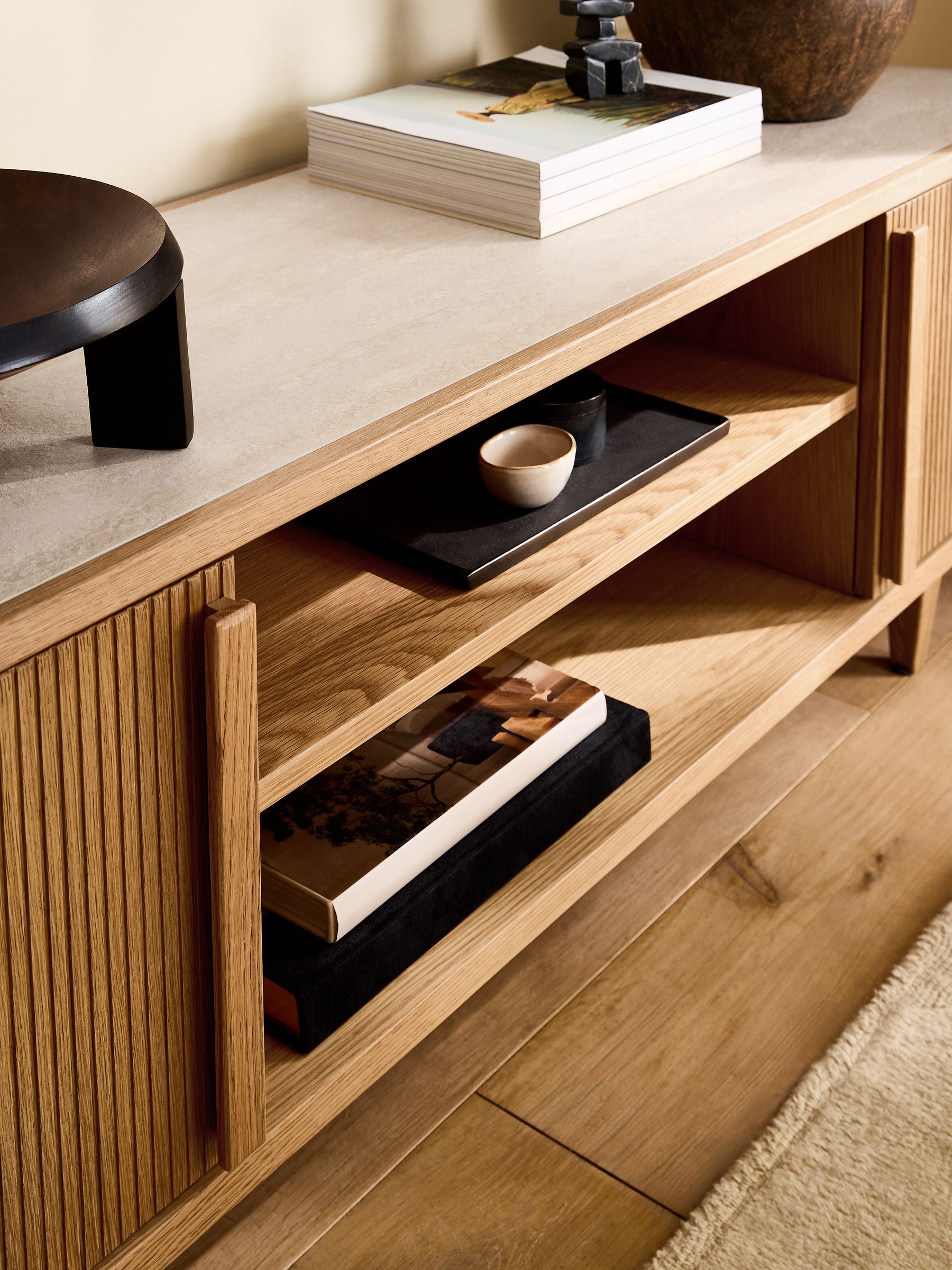 Brunswick Up to 55 Inch Wide TV Unit in Ribbed Oak - Image 5 of 10