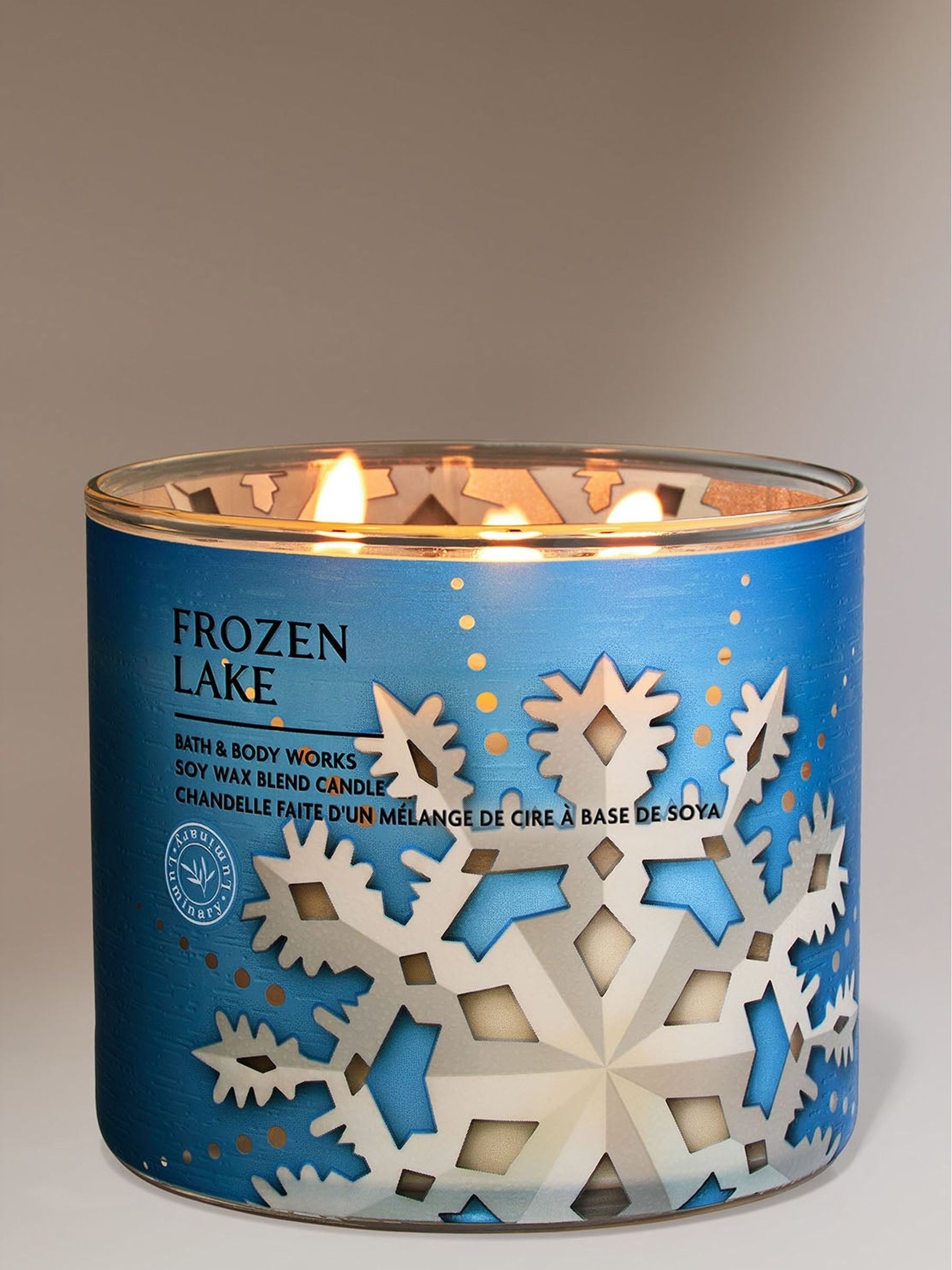 Frozen Lake 3-Wick Candle 411g - Image 1 of 2