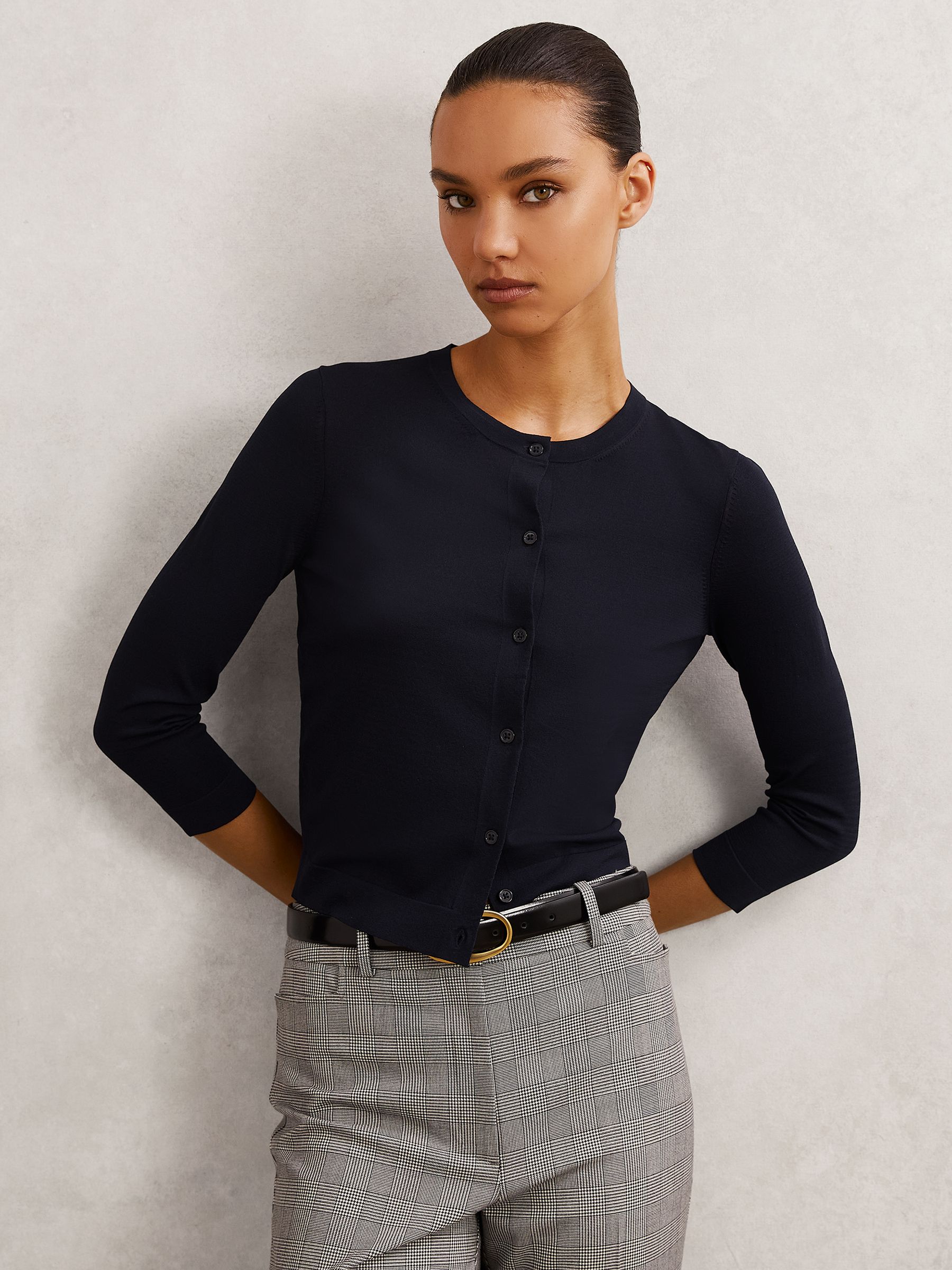 Lightweight Cropped Cardigan in Navy - Bild 1 von 5