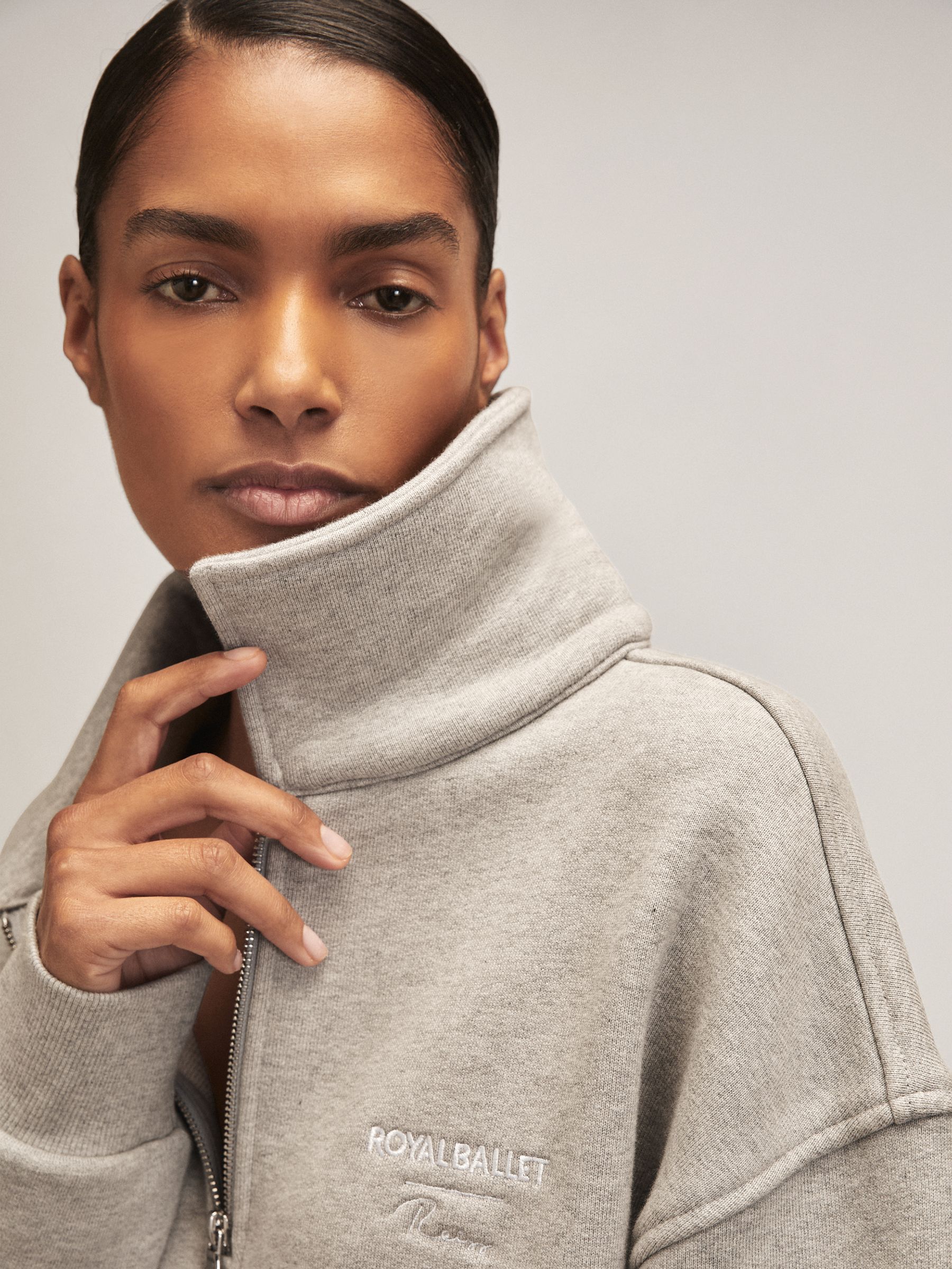 Reiss | Royal Ballet Zip Mikina Unisex Fit v šedé melanžové barvě - Obrázek 3 z 8