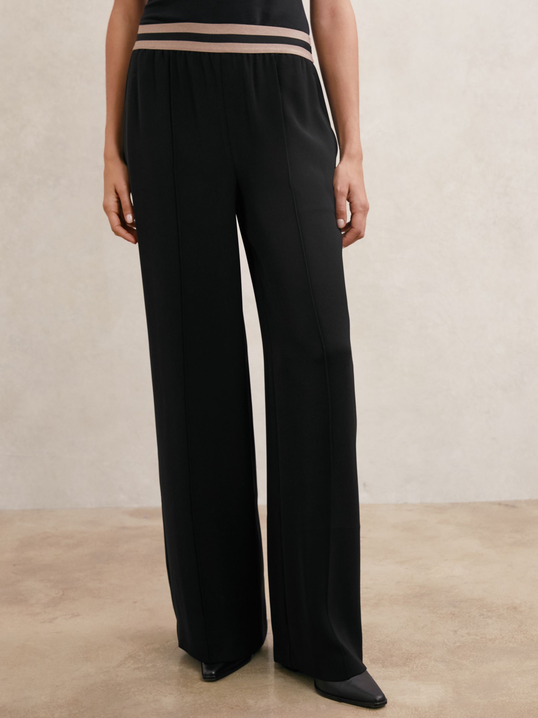 Elasticated-Waist Wide-Leg Trousers in Black - Image 4 of 7