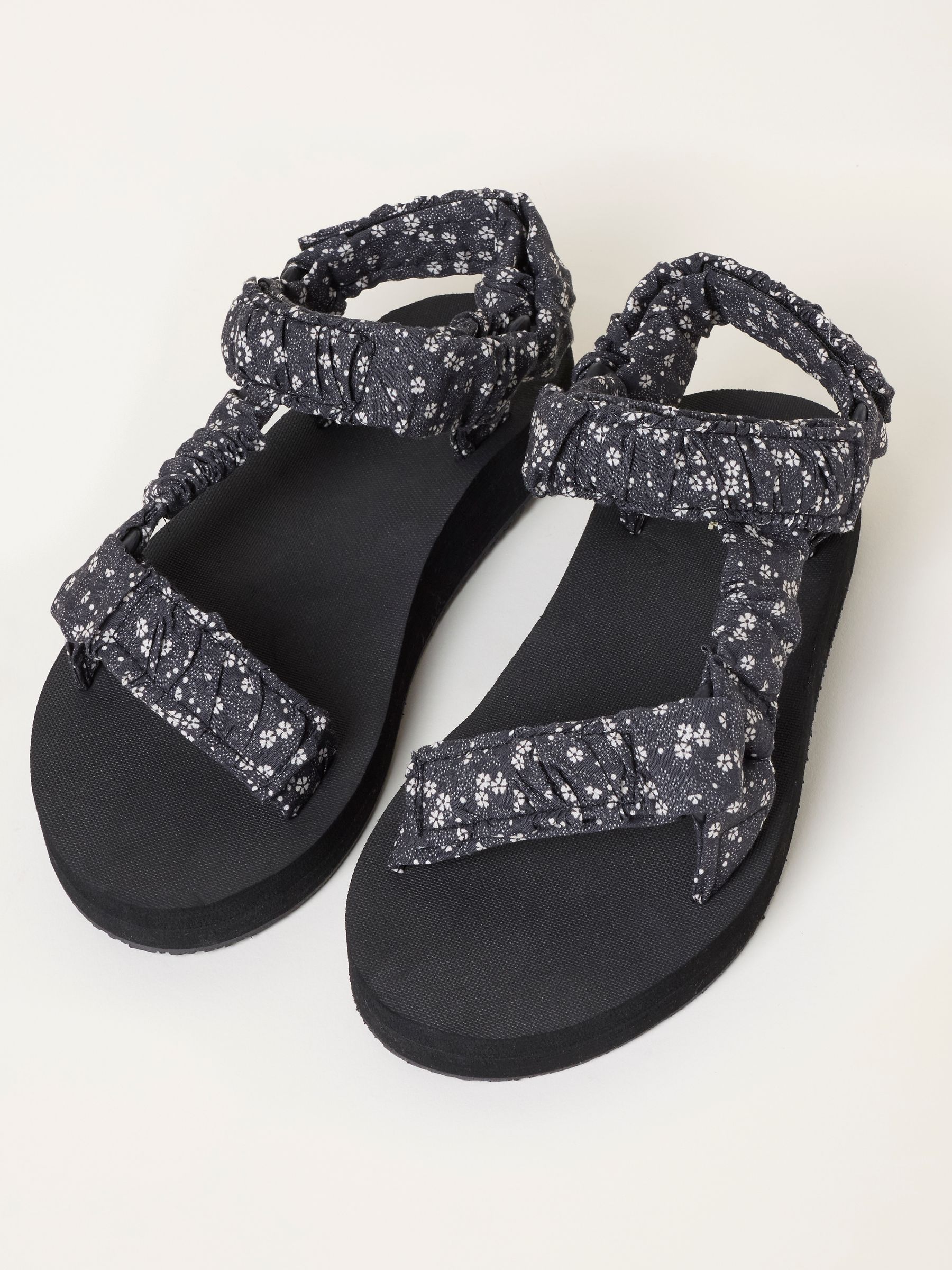 Ettie Black Comfort Walking Sandal - Image 5 of 5