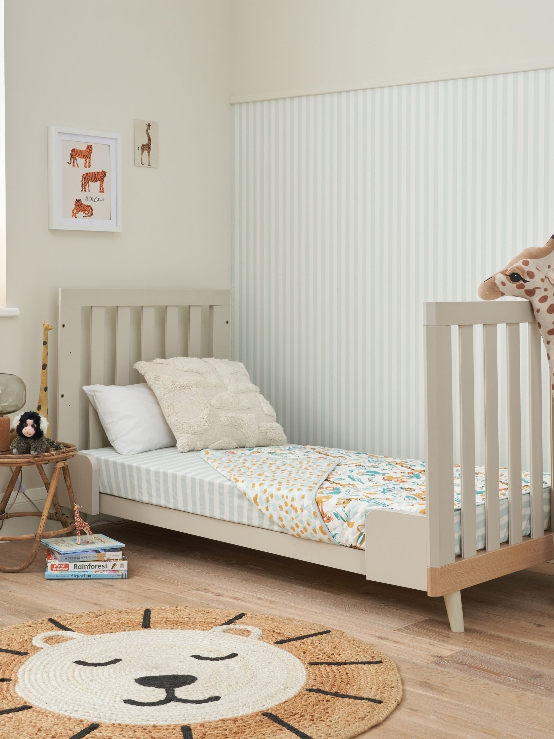 Tutti Bambini Light Oak  White Sand Hygge Mini Cot Bed - Image 2 of 6