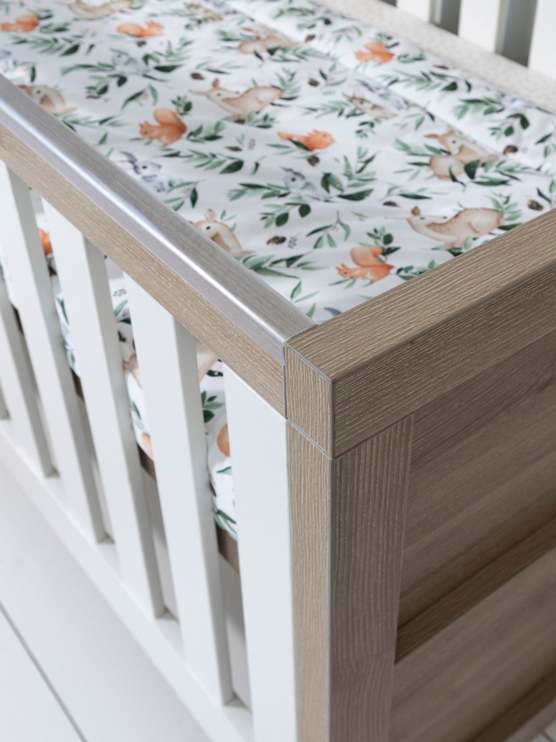 Tutti Bambini White  Oak Modena 3 in 1 Cot Bed - Image 4 of 7