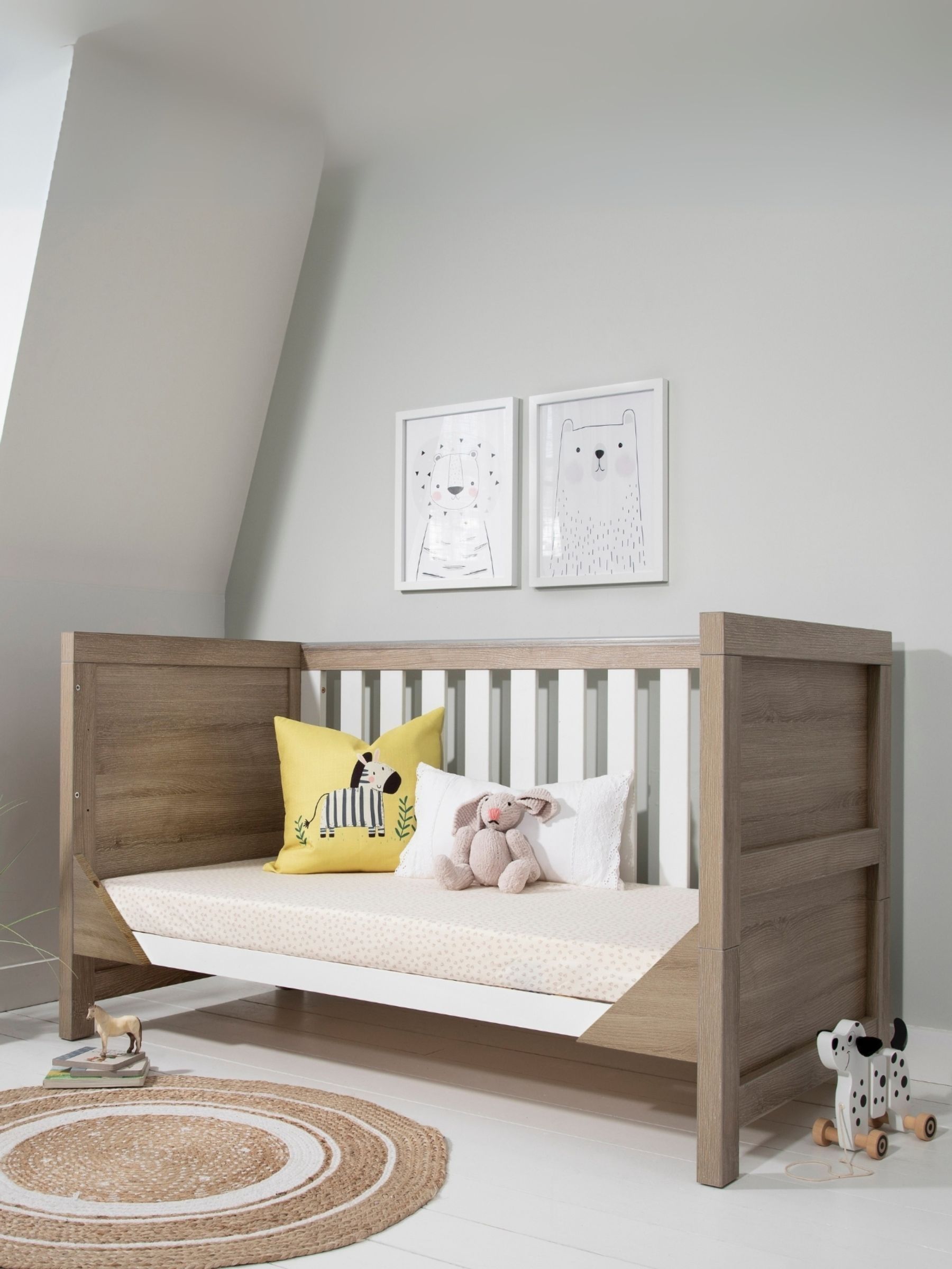 Tutti Bambini White  Oak Modena 3 in 1 Cot Bed - Image 6 of 7