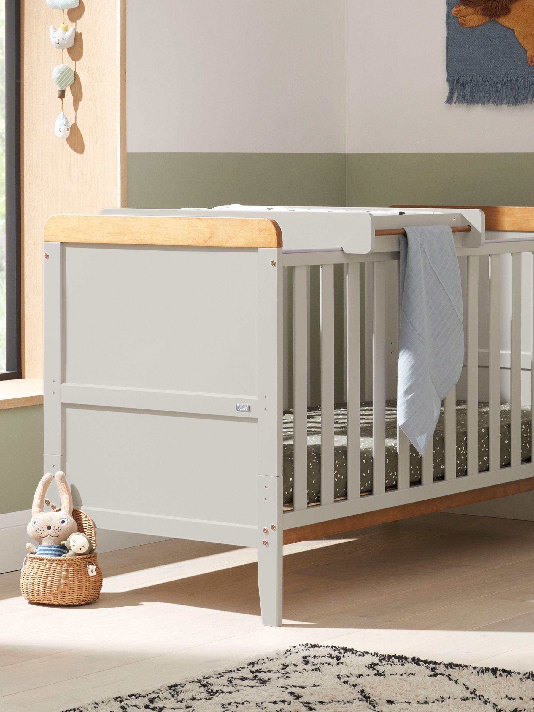 Tutti Bambini Dove Grey Oak Rio Cot Bed with Cot Top Changer & Mattress - Image 2 of 7