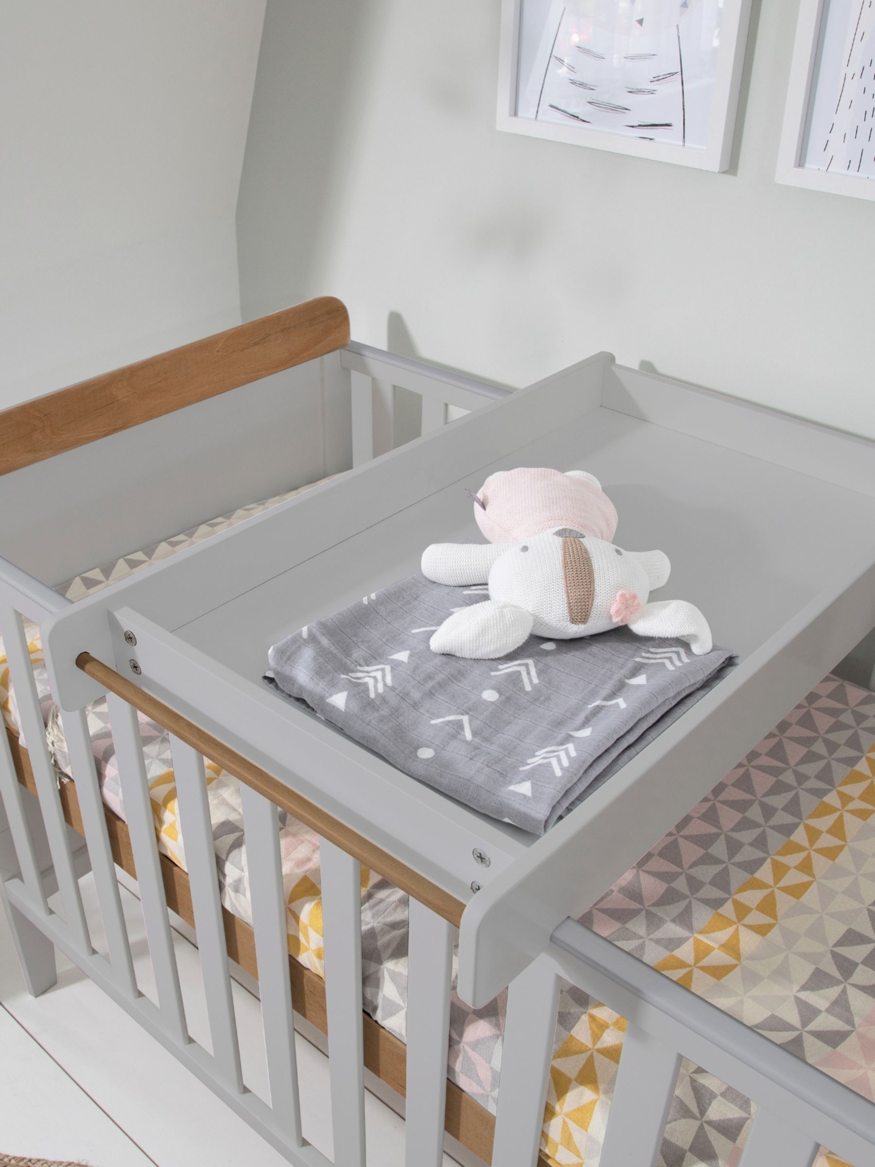 Tutti Bambini Dove Grey Oak Rio Cot Bed with Cot Top Changer & Mattress - Image 3 of 7