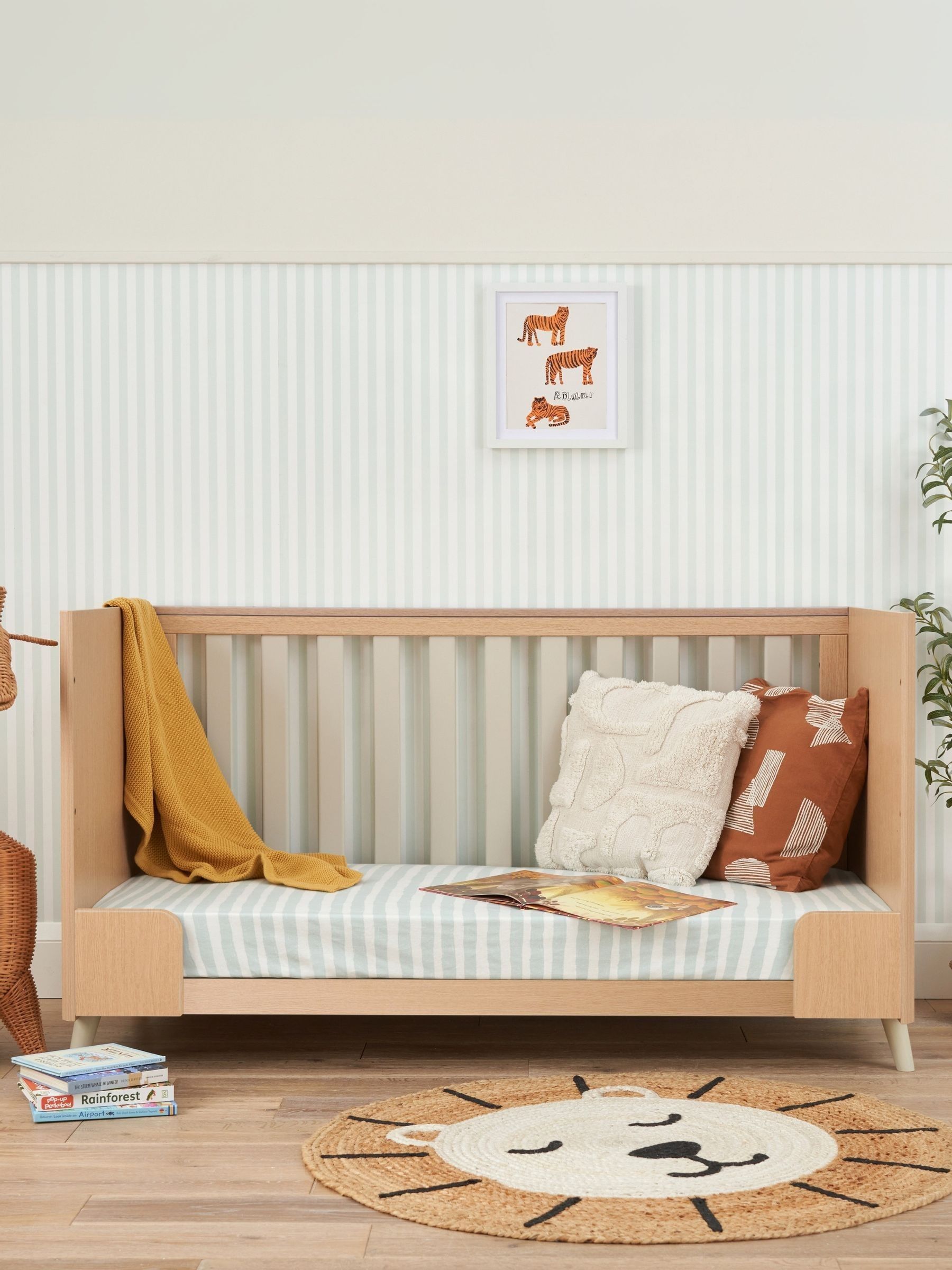 Tutti Bambini Light Oak White Sand Fika Mini Cot Bed - Image 3 of 6