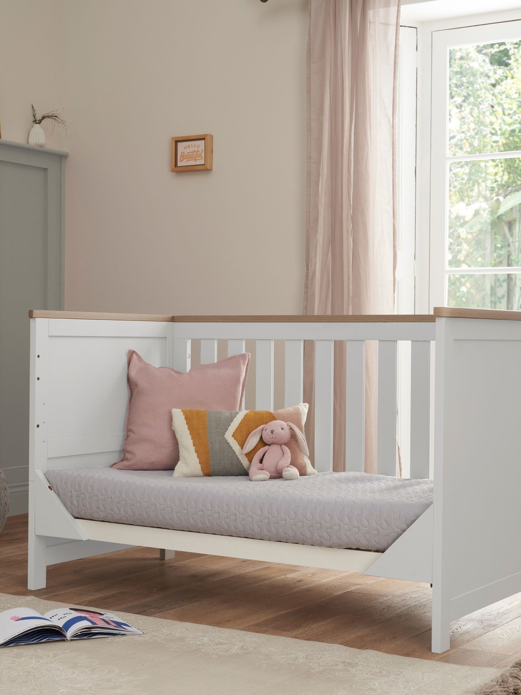Tutti Bambini White  Oak Verona Cot Bed - Image 5 of 6