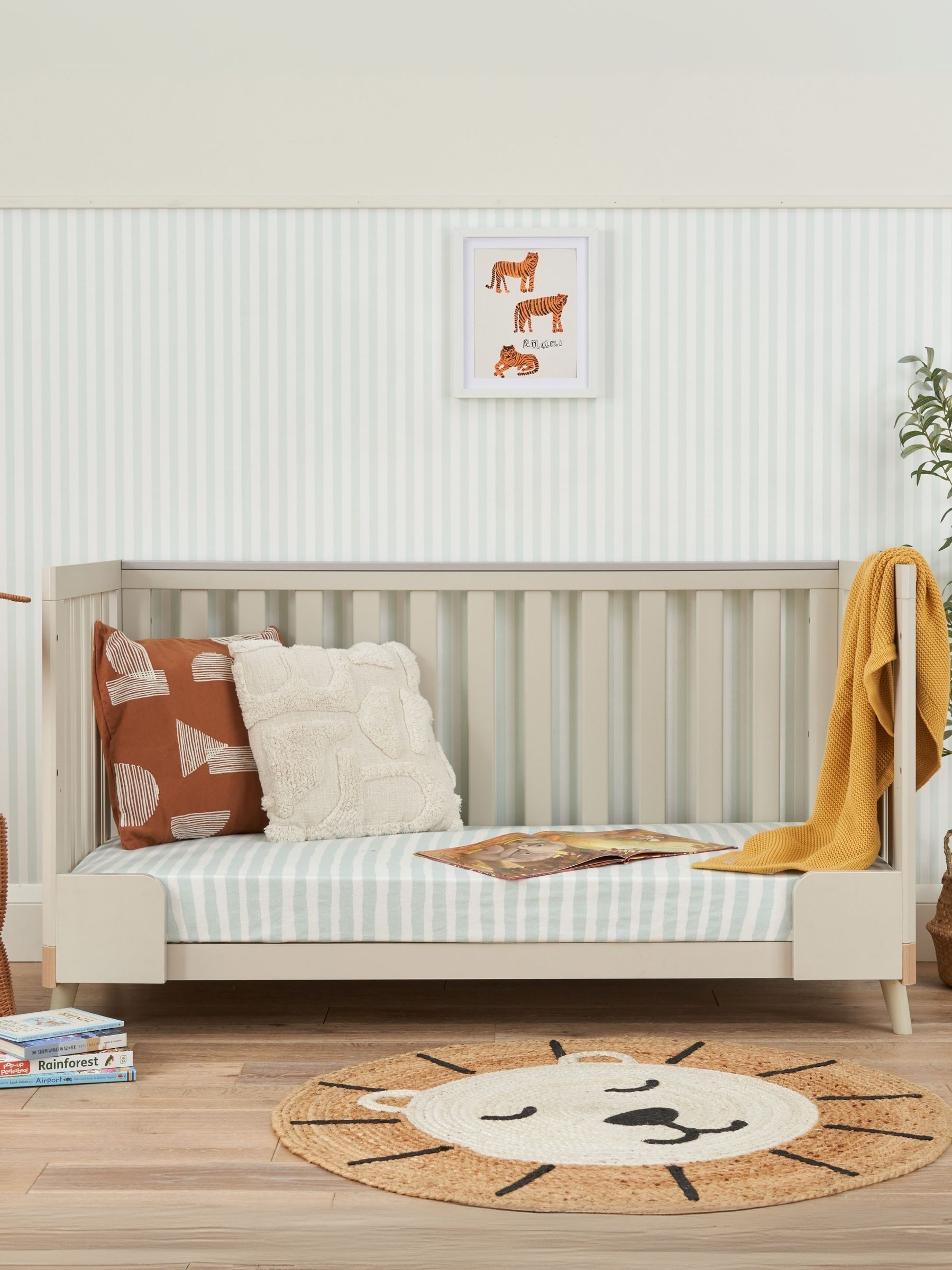 Tutti Bambini Light Oak White Sand Hygge Cot Bed - Image 3 of 6
