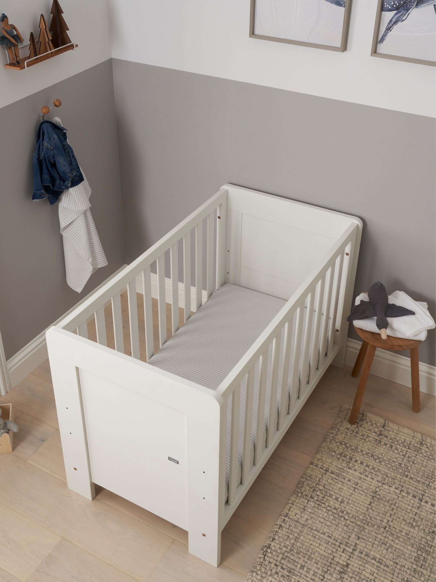 Tutti Bambini White Alba Mini Cot Bed - Image 2 of 7