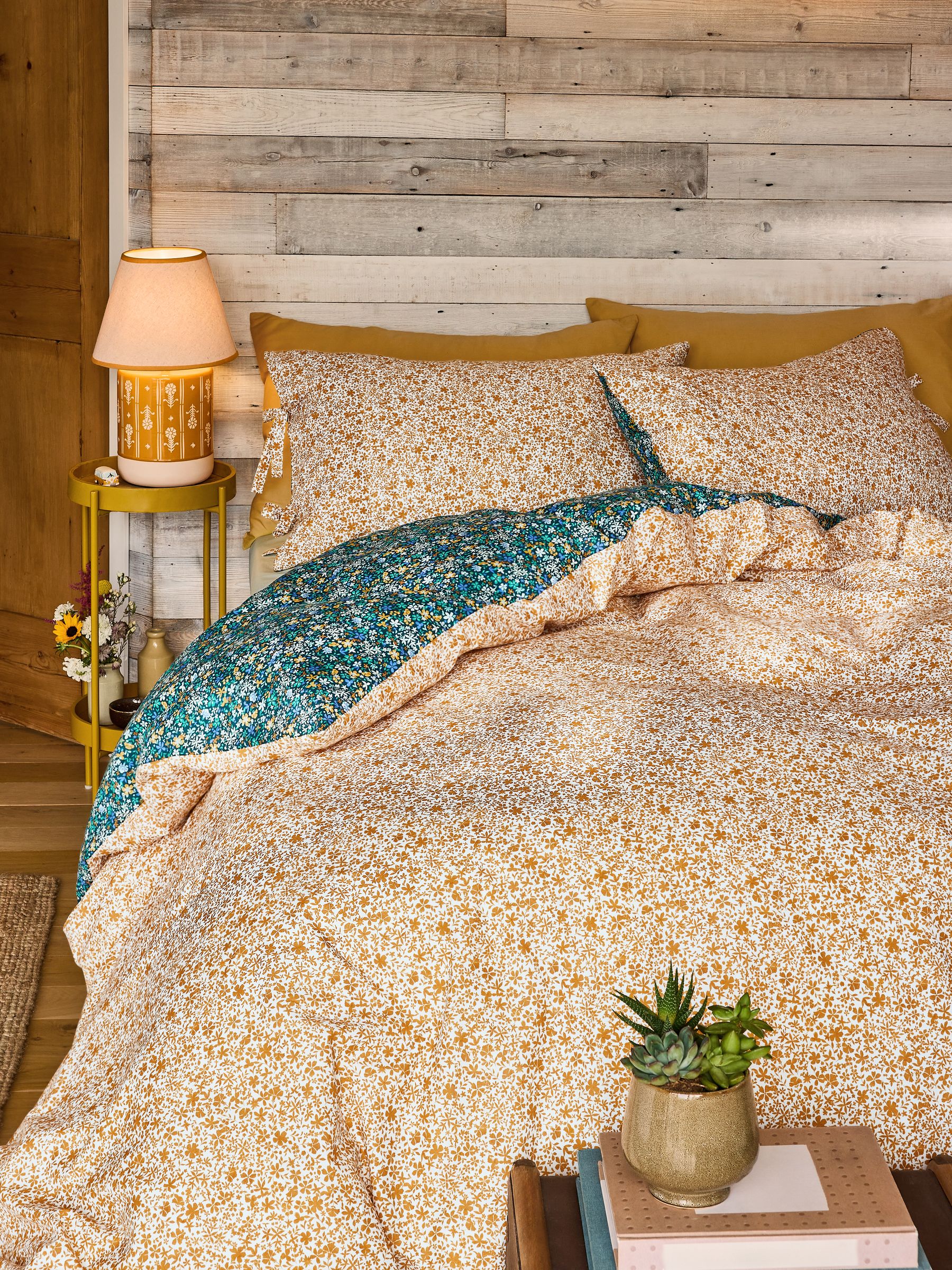 Blue Ditsy Floral Bows Duvet Cover and Pillowcase Set - Image 2 of 7