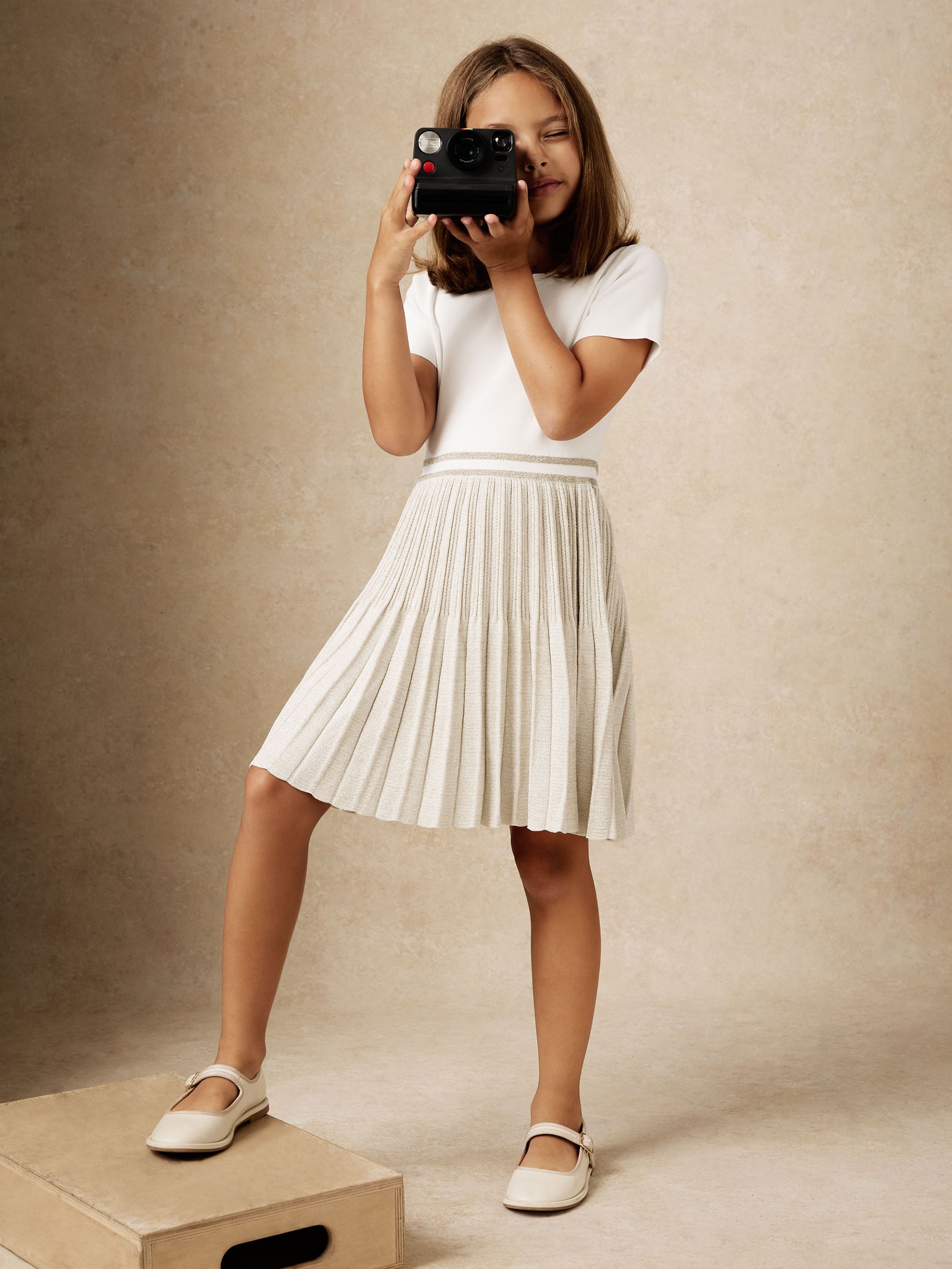 Reiss Zoe Metallic-Knit Pleated Dress - صورة 3 من 6