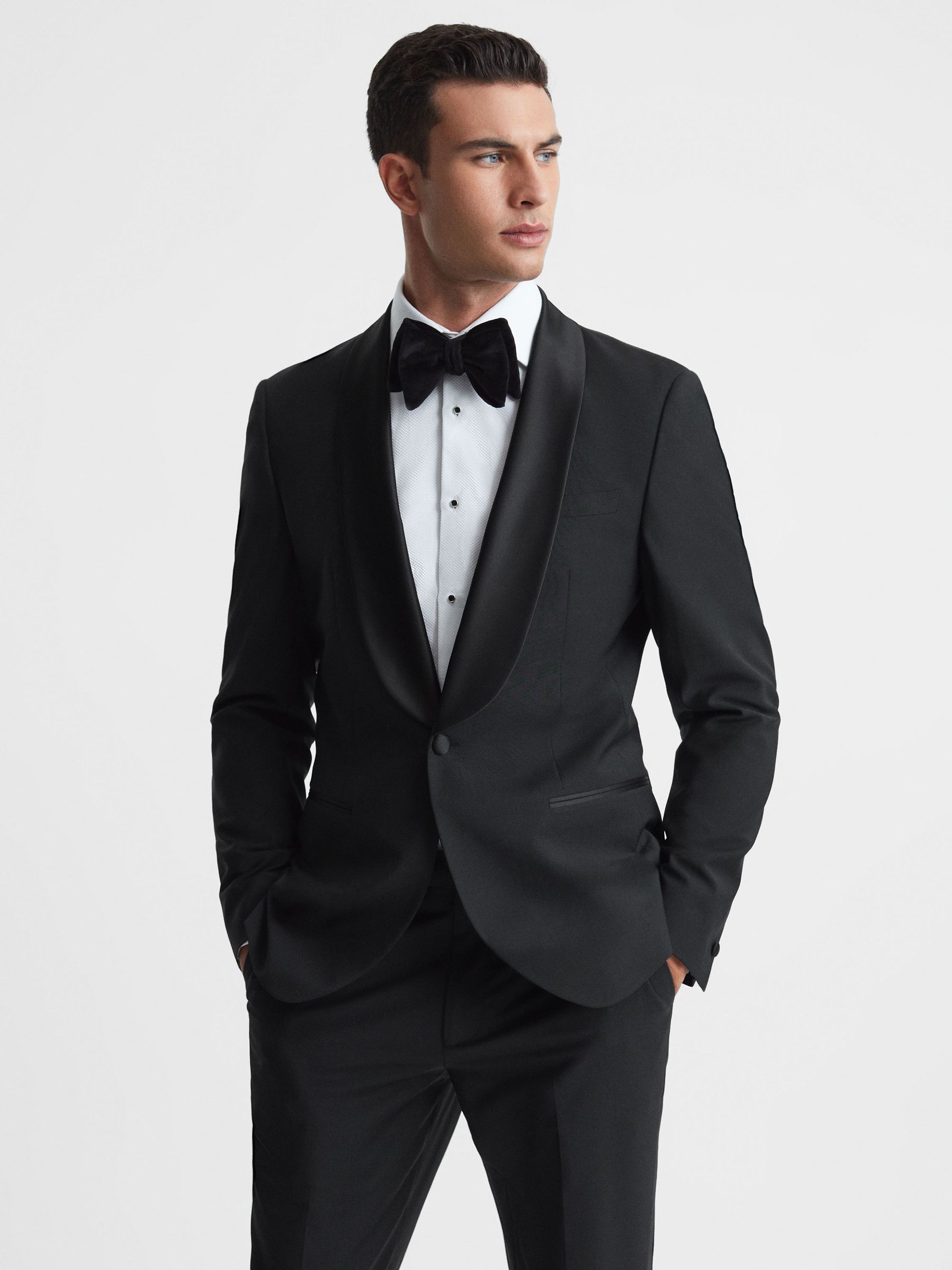Single-Breasted Shawl-Lapel Tuxedo Jacket Slim-Fit in Black - Image 1 of 6