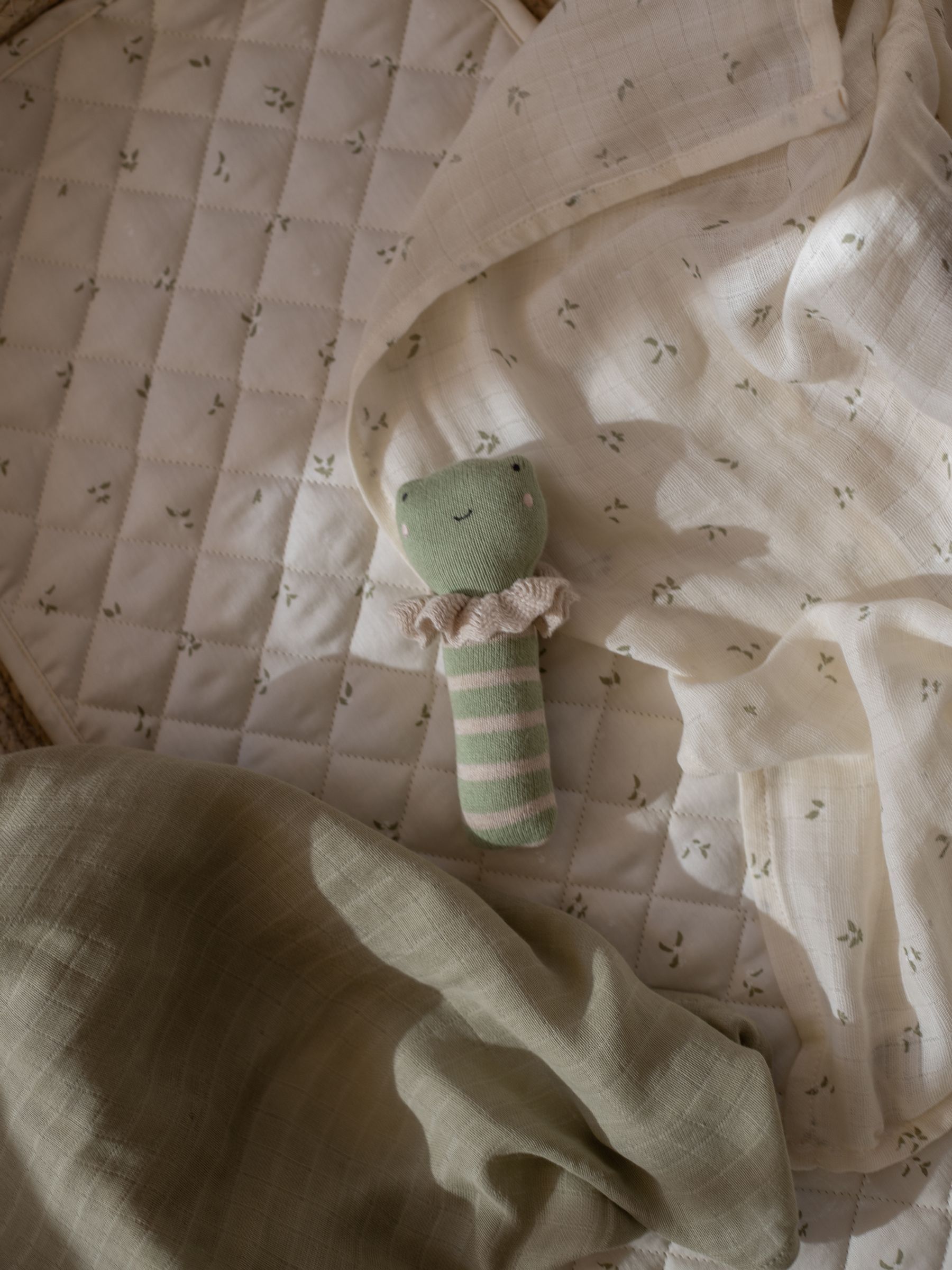 Frog Rattle - Image 2 of 4