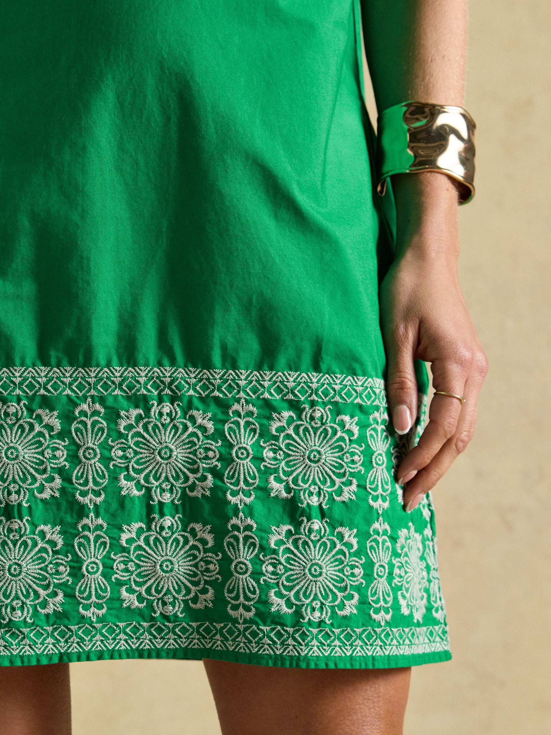 Layla Green Short Sleeved Broderie Trim Mini Dress - Image 4 of 8