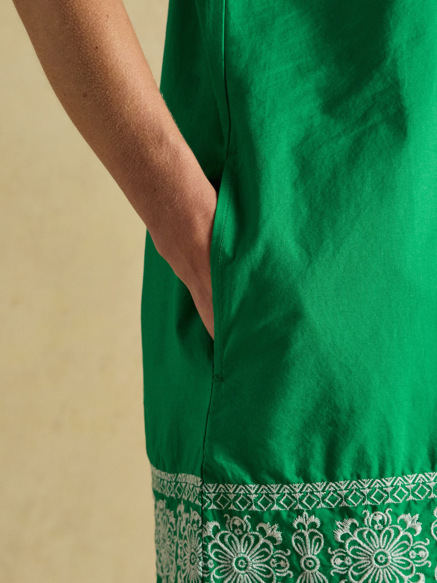 Layla Green Short Sleeved Broderie Trim Mini Dress - Image 7 of 8
