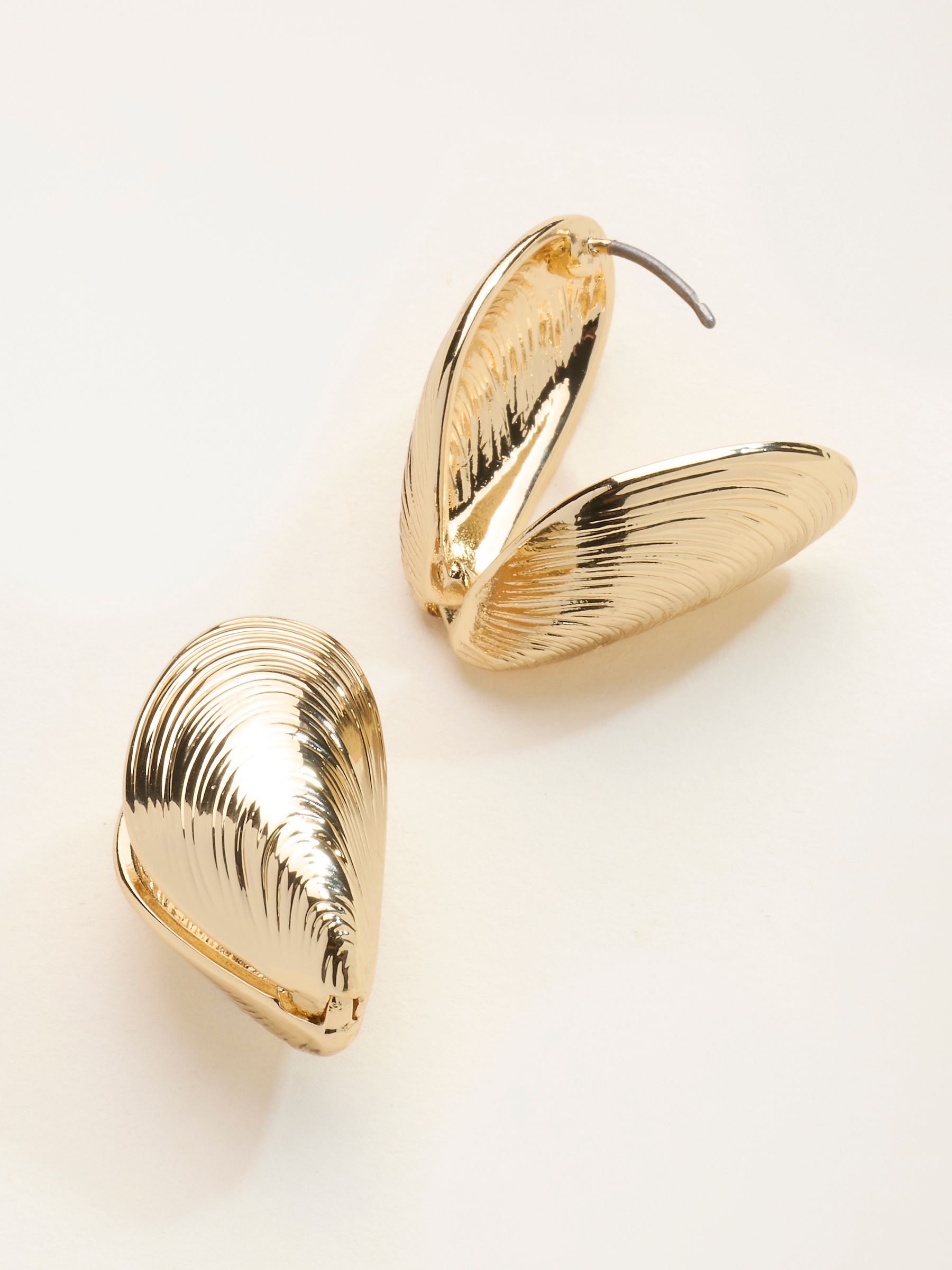 Gold Tone Large Shell Earrings - Image 2 of 2