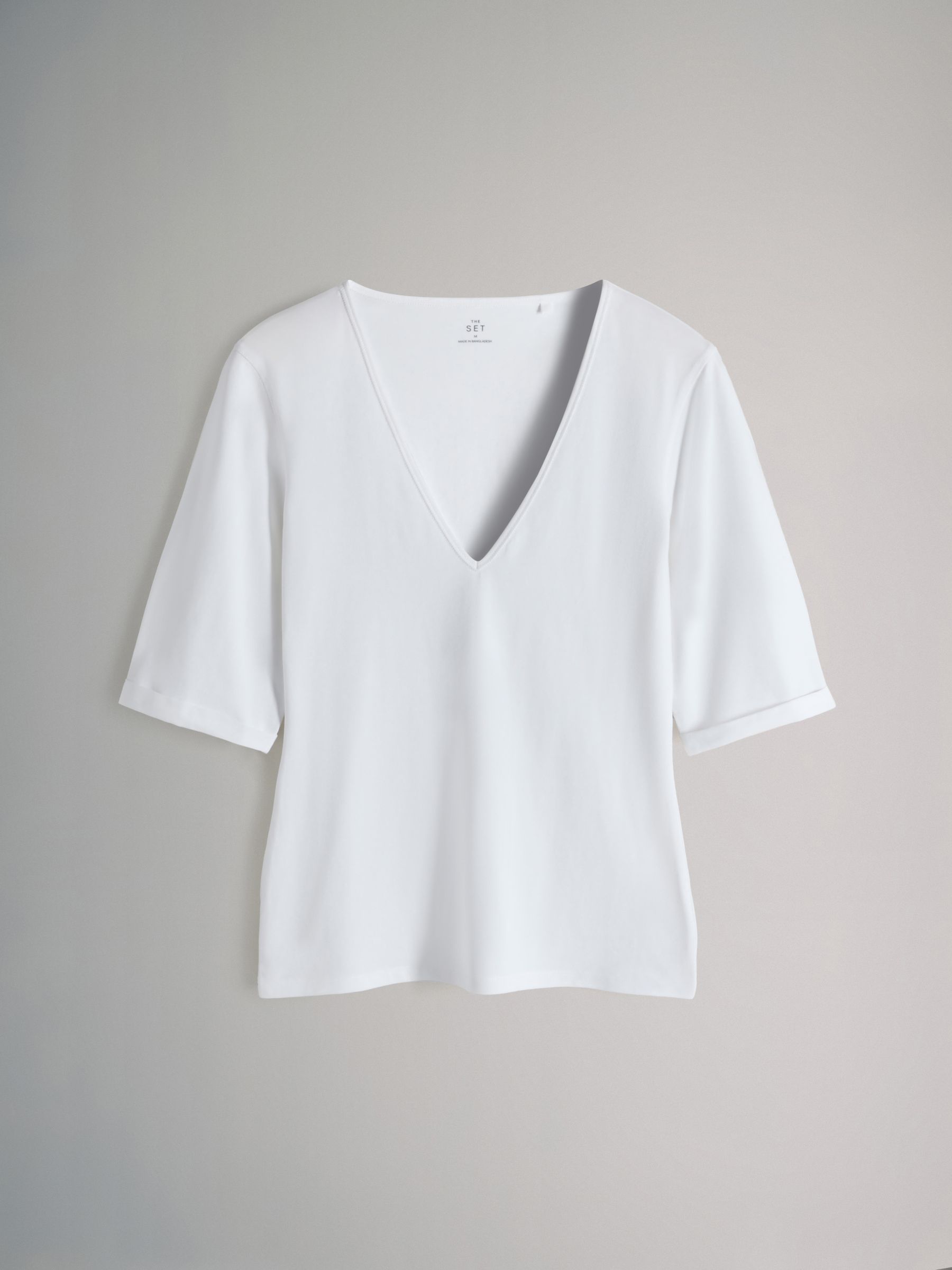 4 Pack V-Neck Turn Up Sleeve T-Shirt Navy/Blue/Red/White - Image 4 of 6