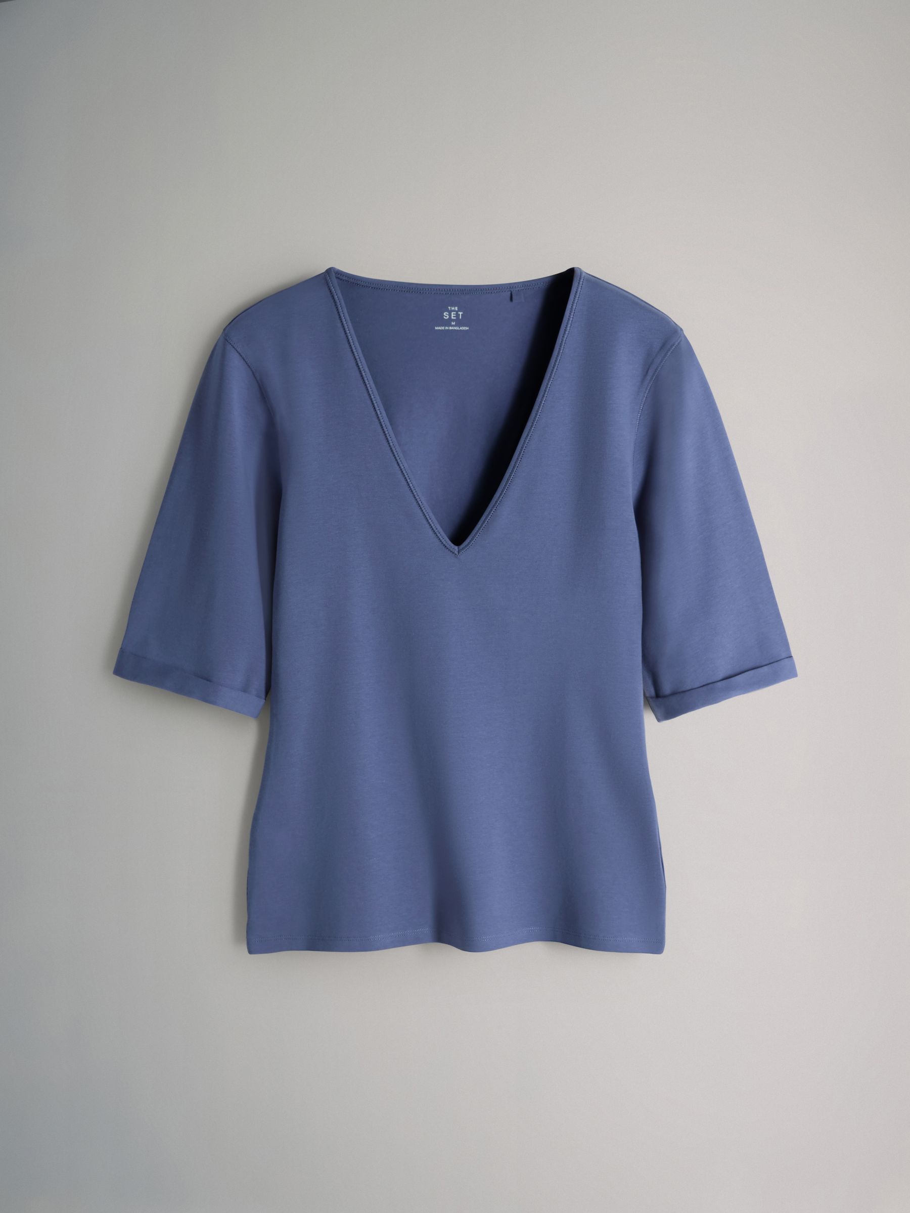 4 Pack V-Neck Turn Up Sleeve T-Shirt Navy/Blue/Red/White - Image 5 of 6