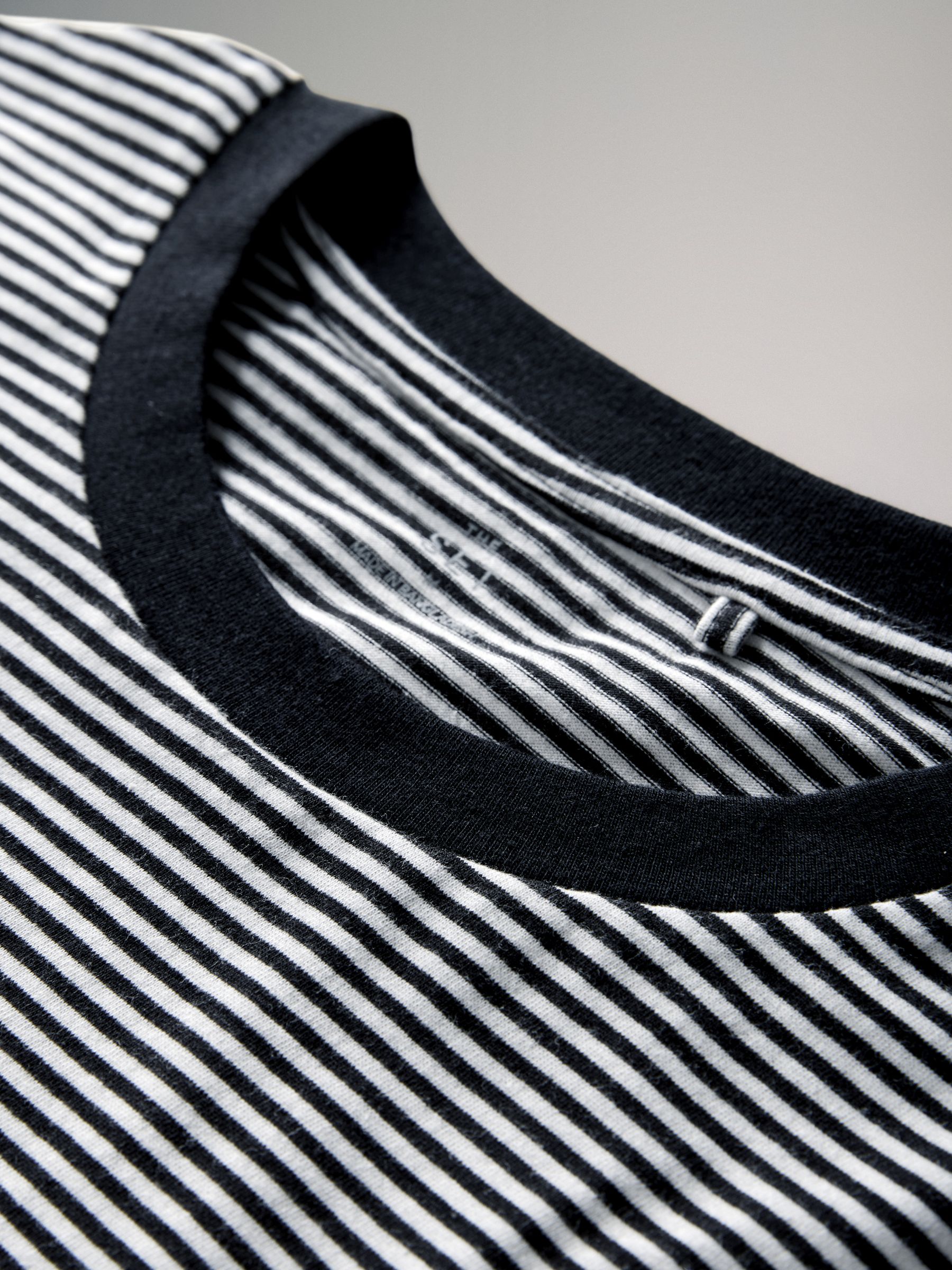 3 Pack Crew Neck Short Sleeve Swing T-Shirt Black/White/Stripe - Image 6 of 6