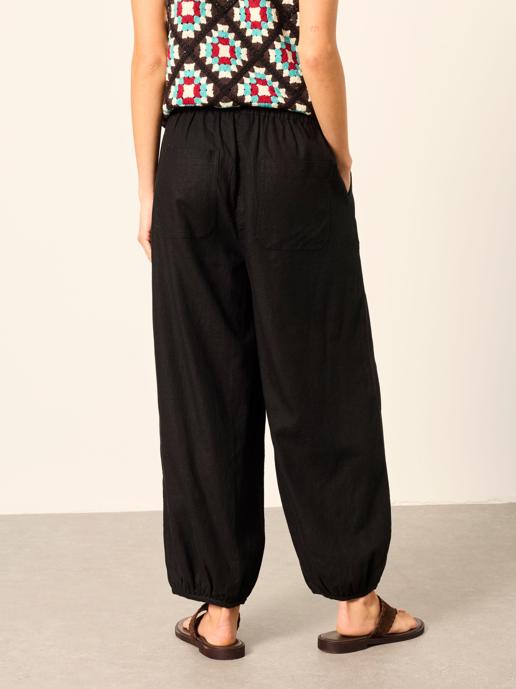 Amelia Black Linen Wide Leg Cuffed Trousers - Image 2 of 6