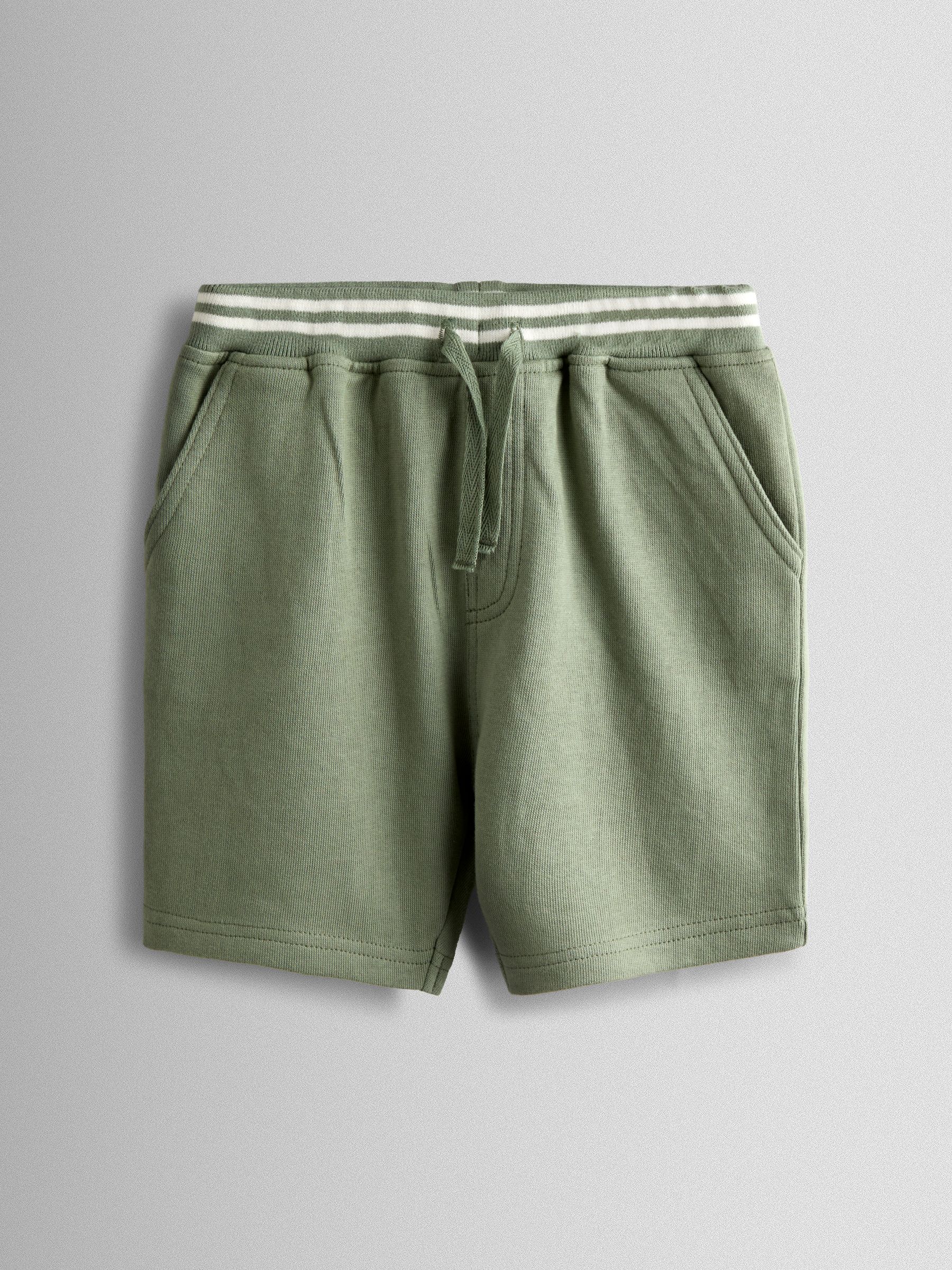 Green 2-Piece Appliqué T-Shirt & Shorts Set - Image 5 of 10