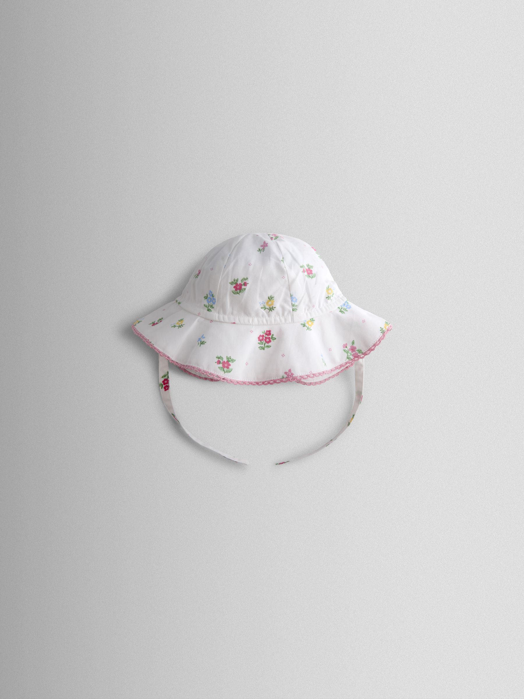 White Floral Sun Hat - Image 2 of 3 White Floral Sun Hat - Image 2 of 3