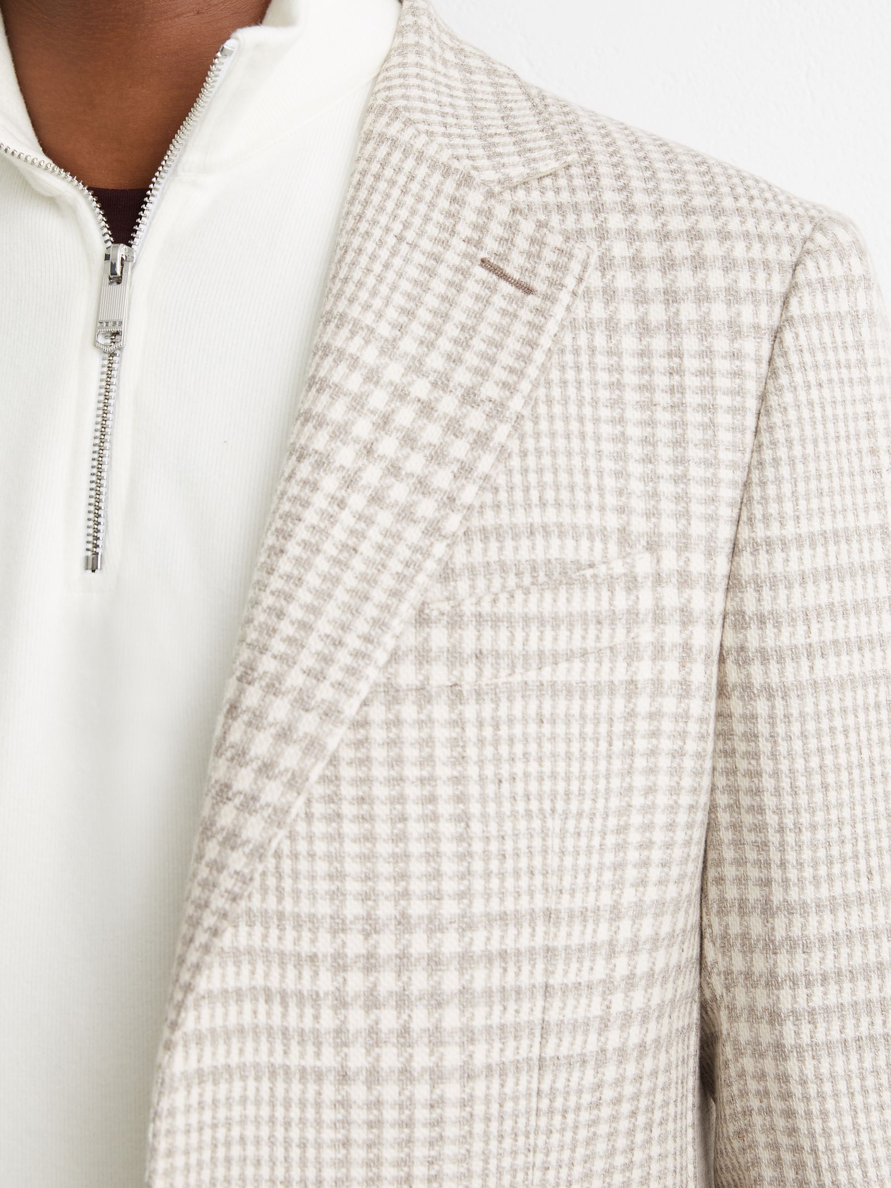 Cotton and Wool Single-Breasted Blazer Classic-Fit in Check in Soft Grey - Image 4 of 8