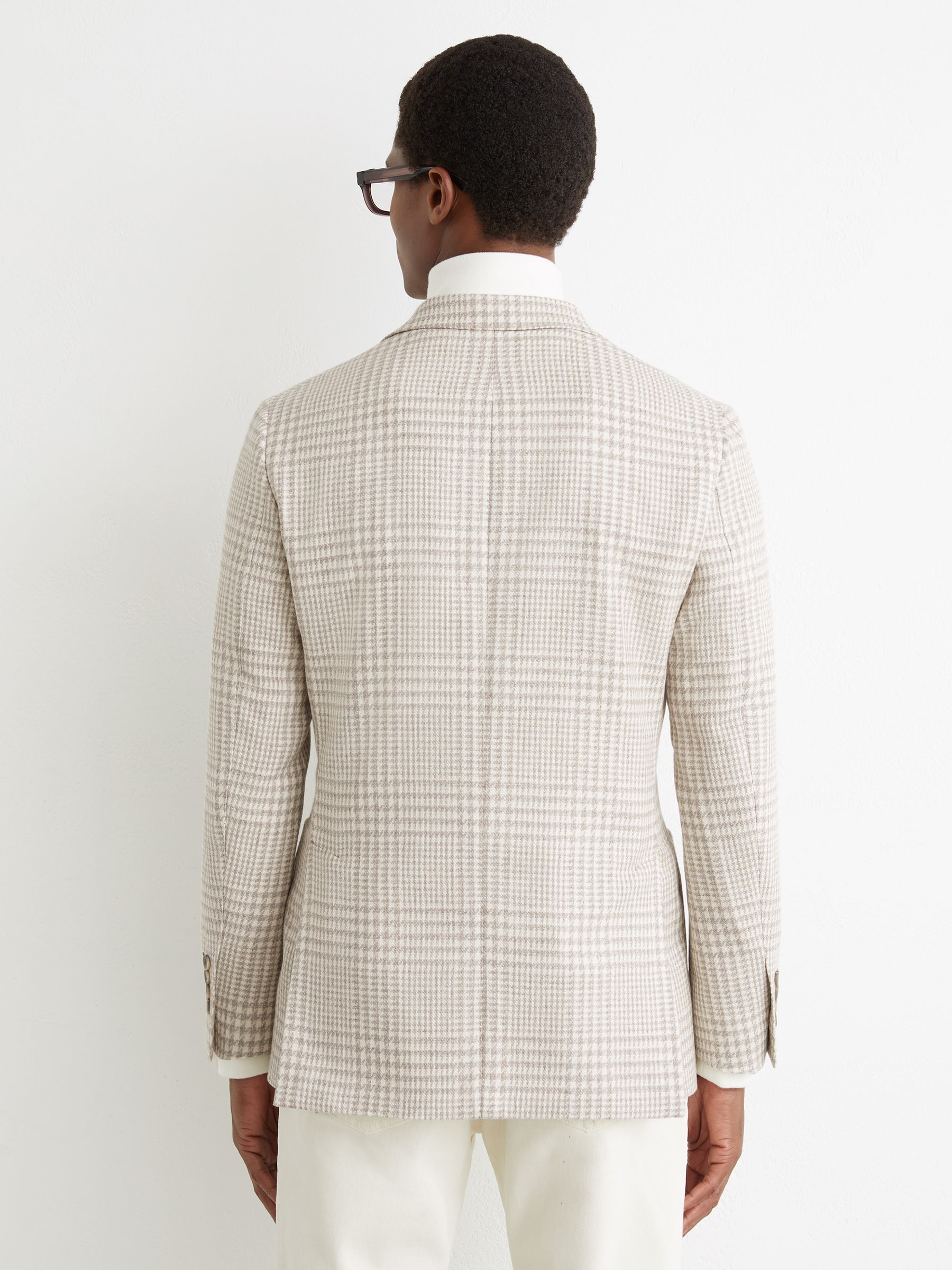 Cotton and Wool Single-Breasted Blazer Classic-Fit in Check in Soft Grey - Image 7 of 8