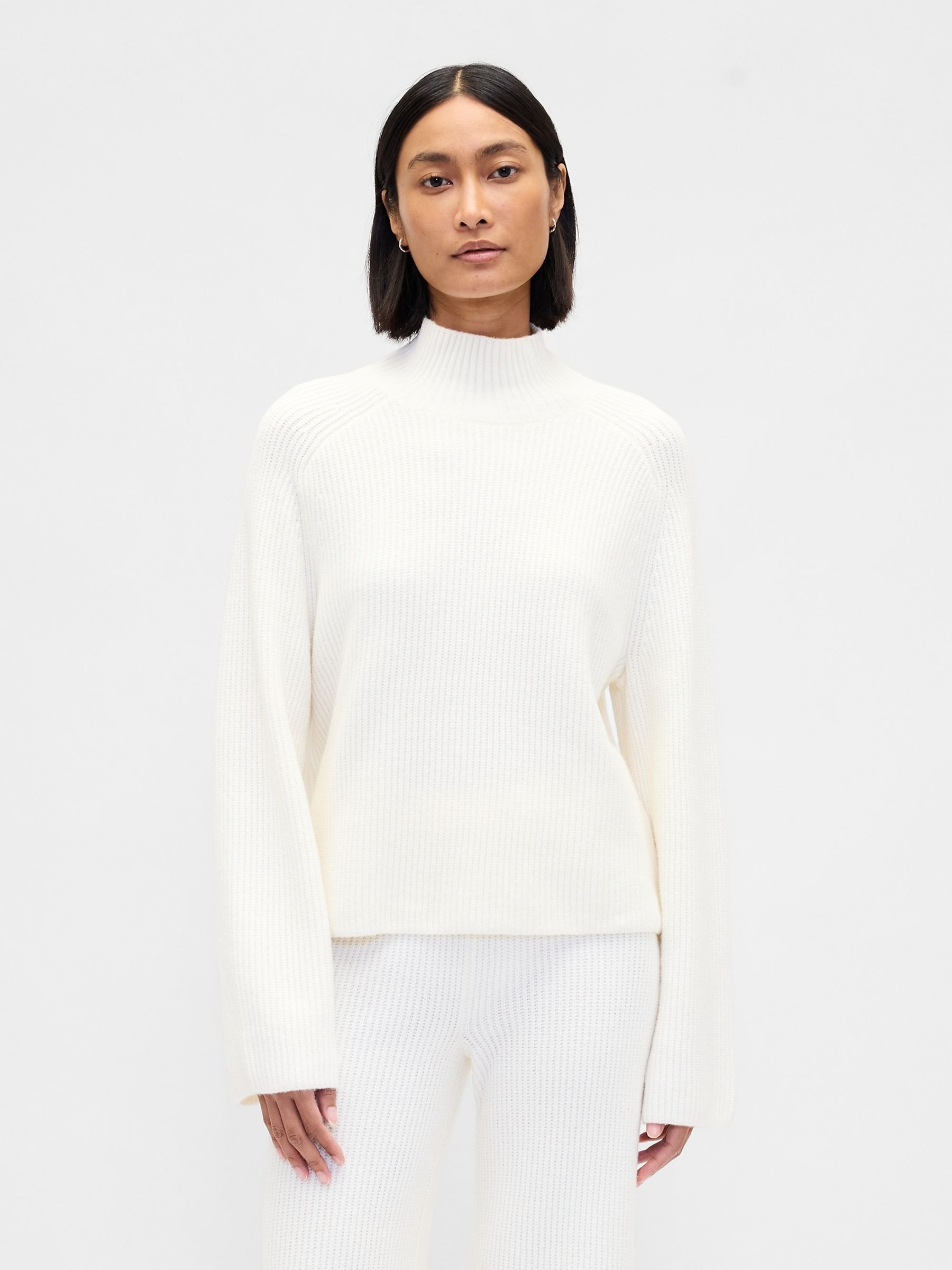 White CashSoft Shaker-Stitch Turtle Neck Jumper - Image 1 of 3