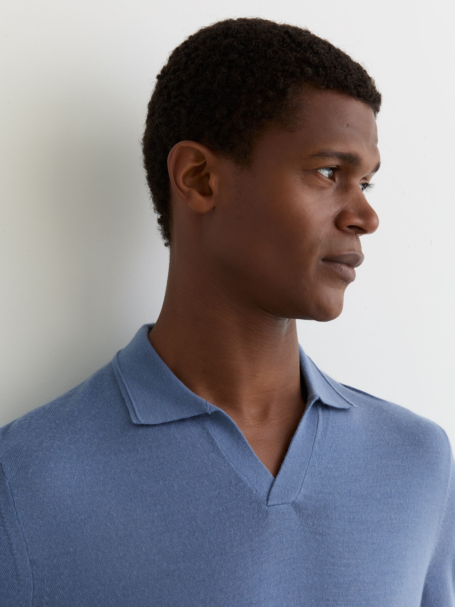 Merino Wool Open-Collar Polo Shirt in Nordic Blue - Image 4 de 6
