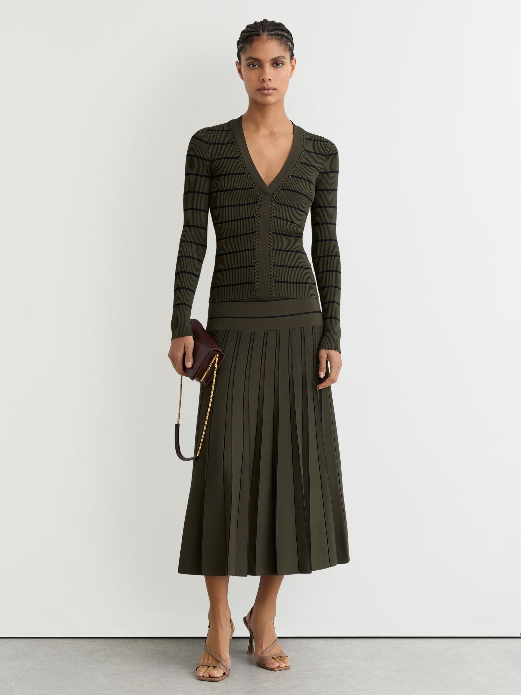 Jumper in Khaki Green/Black - Image 3 of 6