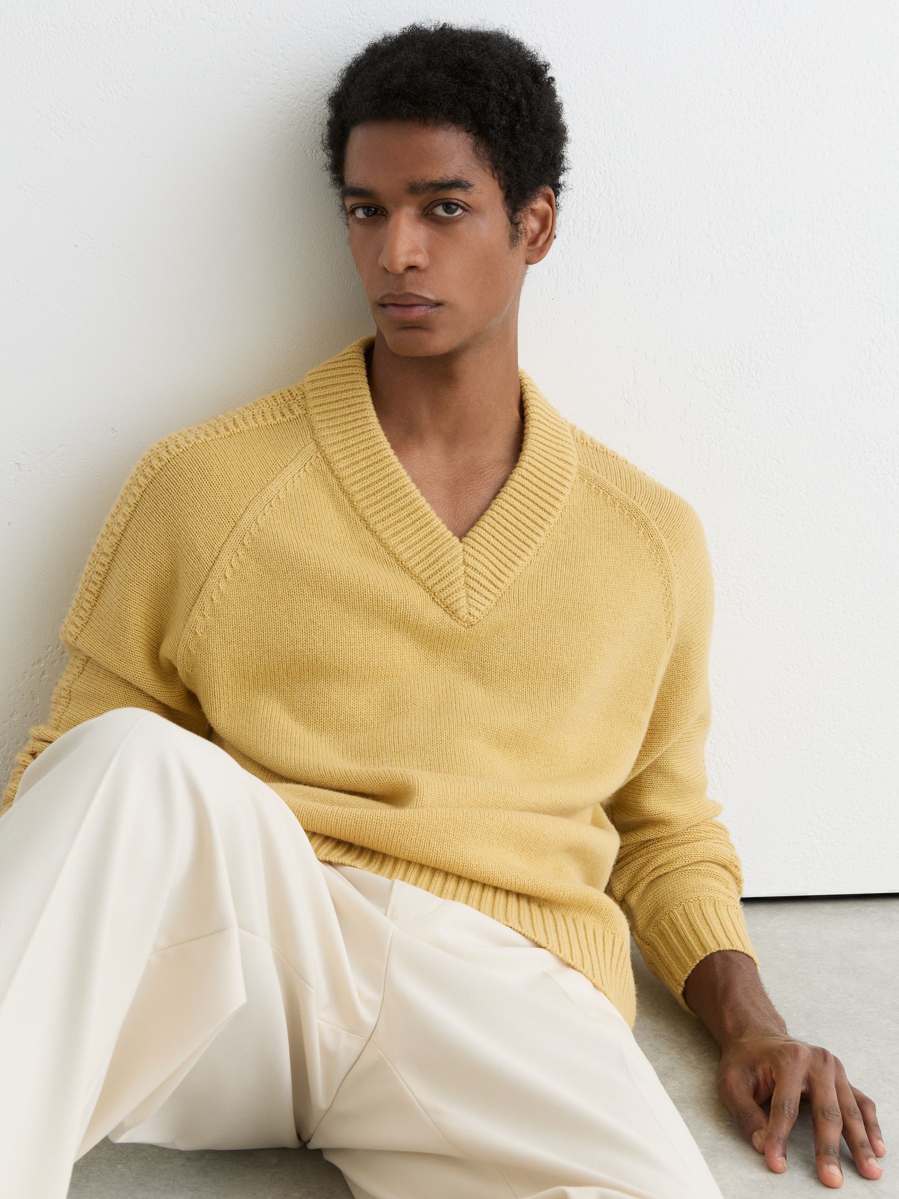 Wool-Blend Rib-Detail V-Neck Jumper in Buttercup Yellow - image 5