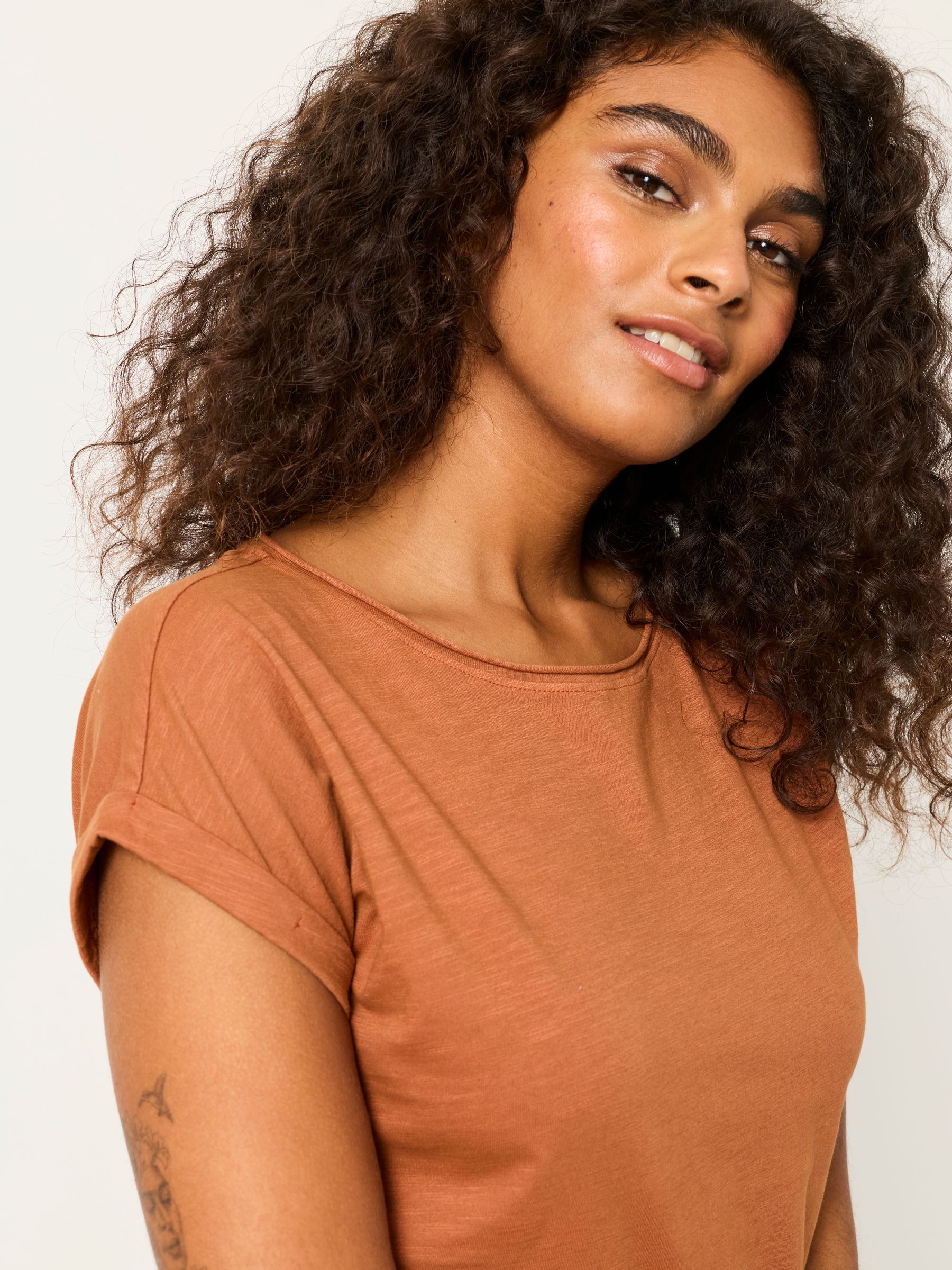 Ivy Chestnut Brown T Shirt - Image 3 of 6