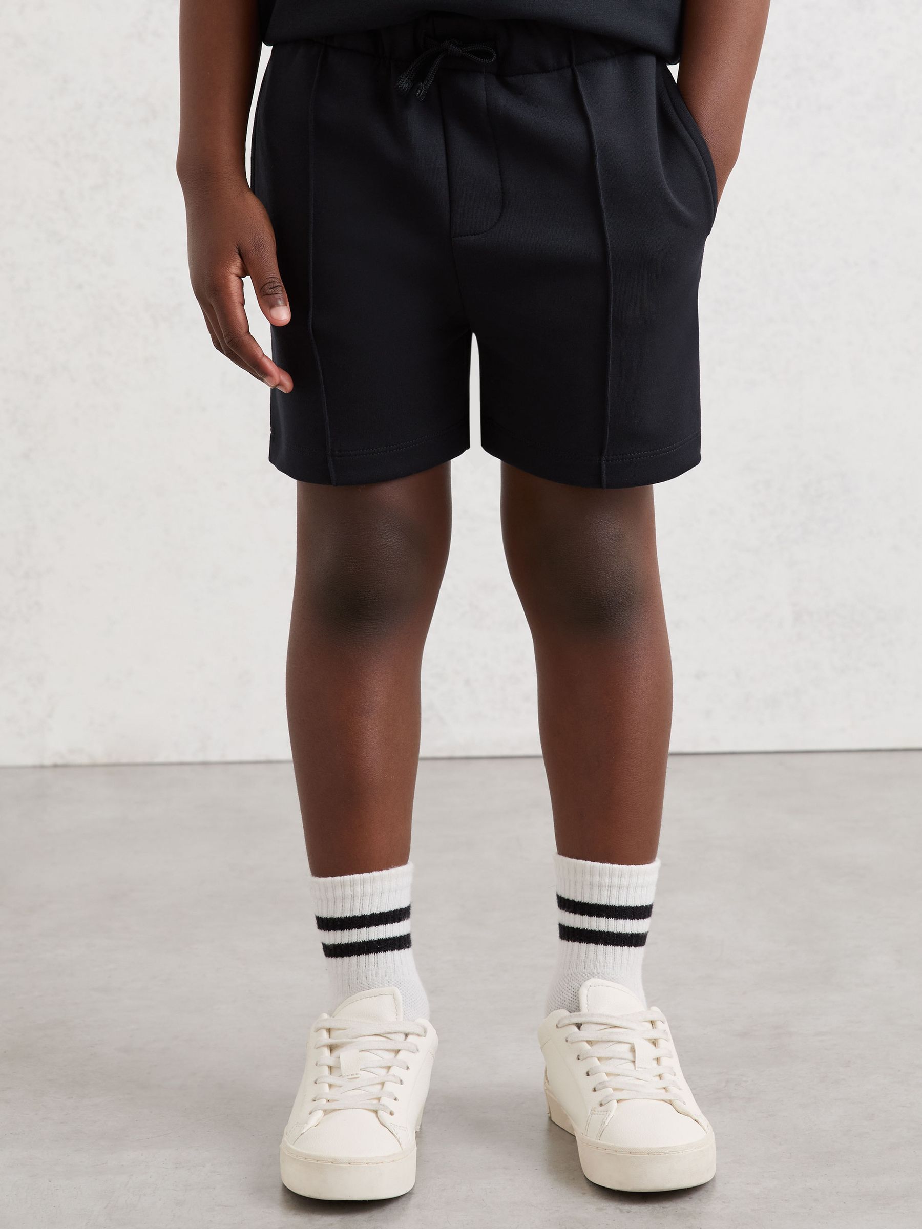 9-13 yrs Premium Interlock Drawstring Pintuck Shorts in Navy - صورة 4 من 5