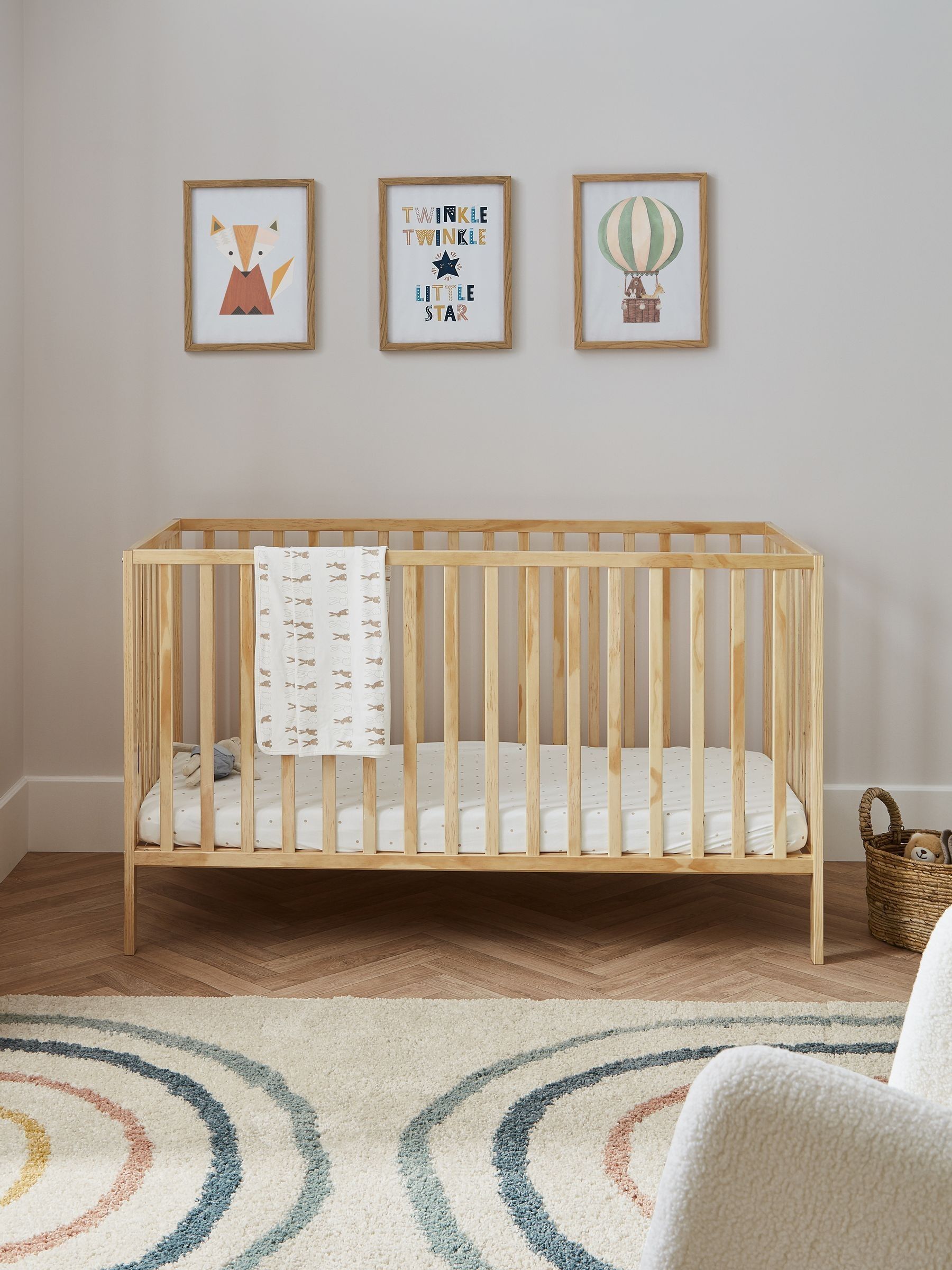 Ickle Bubba White Hartley Classic Cot and All Seasons Premium Pocket Mattress - Image 1 of 5