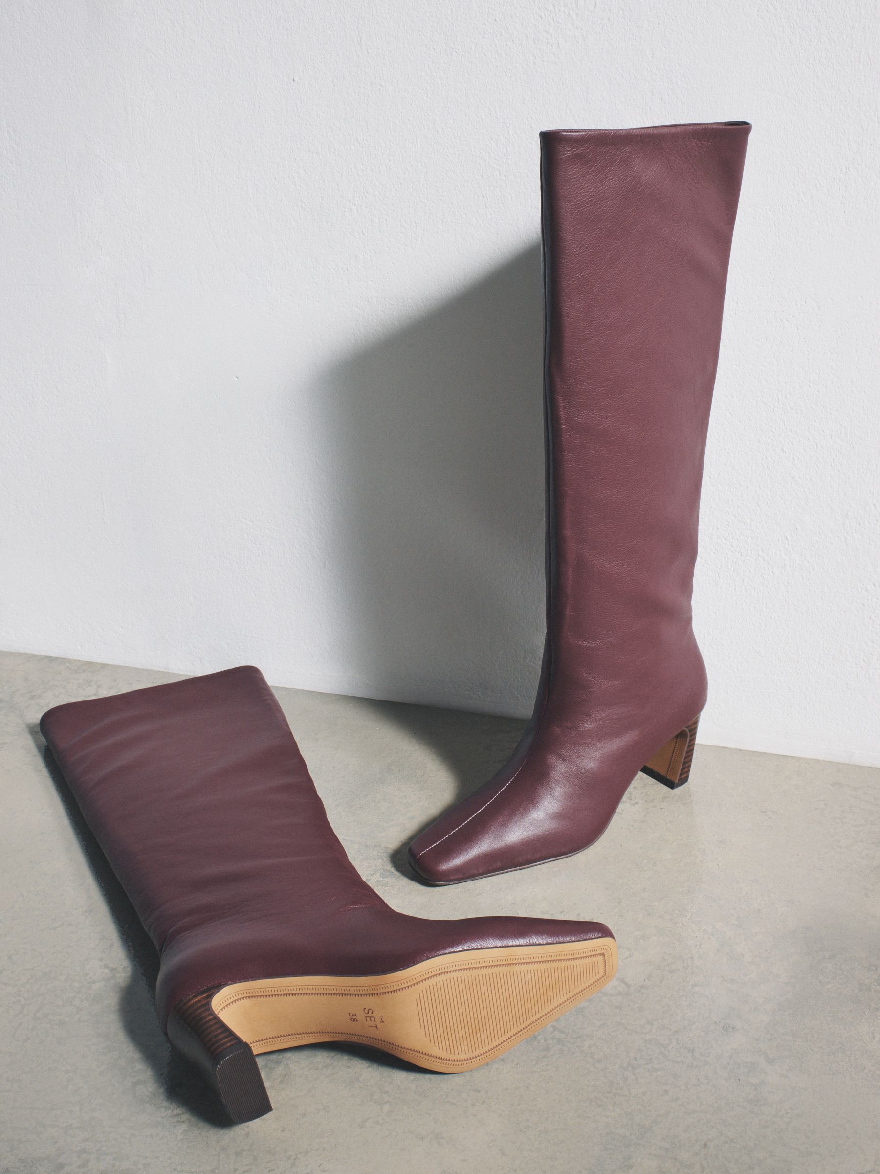 Leather Knee High Boots Burgundy Red - Image 4 of 4 Leather Knee High Boots Burgundy Red - Image 4 of 4