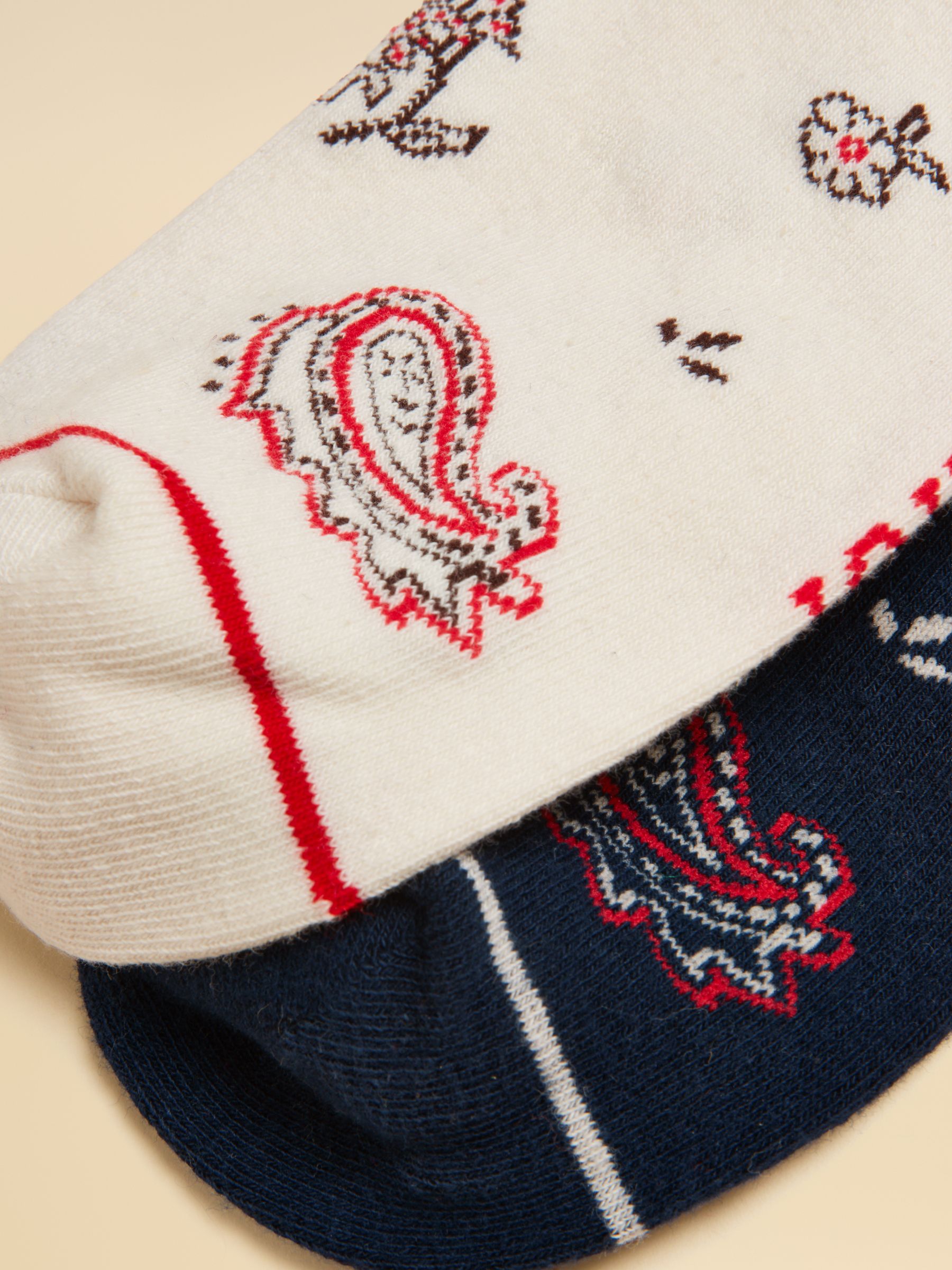 Women's Everyday Cream & Navy Paisley Cotton Blend Socks 2 Pack (size 4-8) - Image 3 of 3