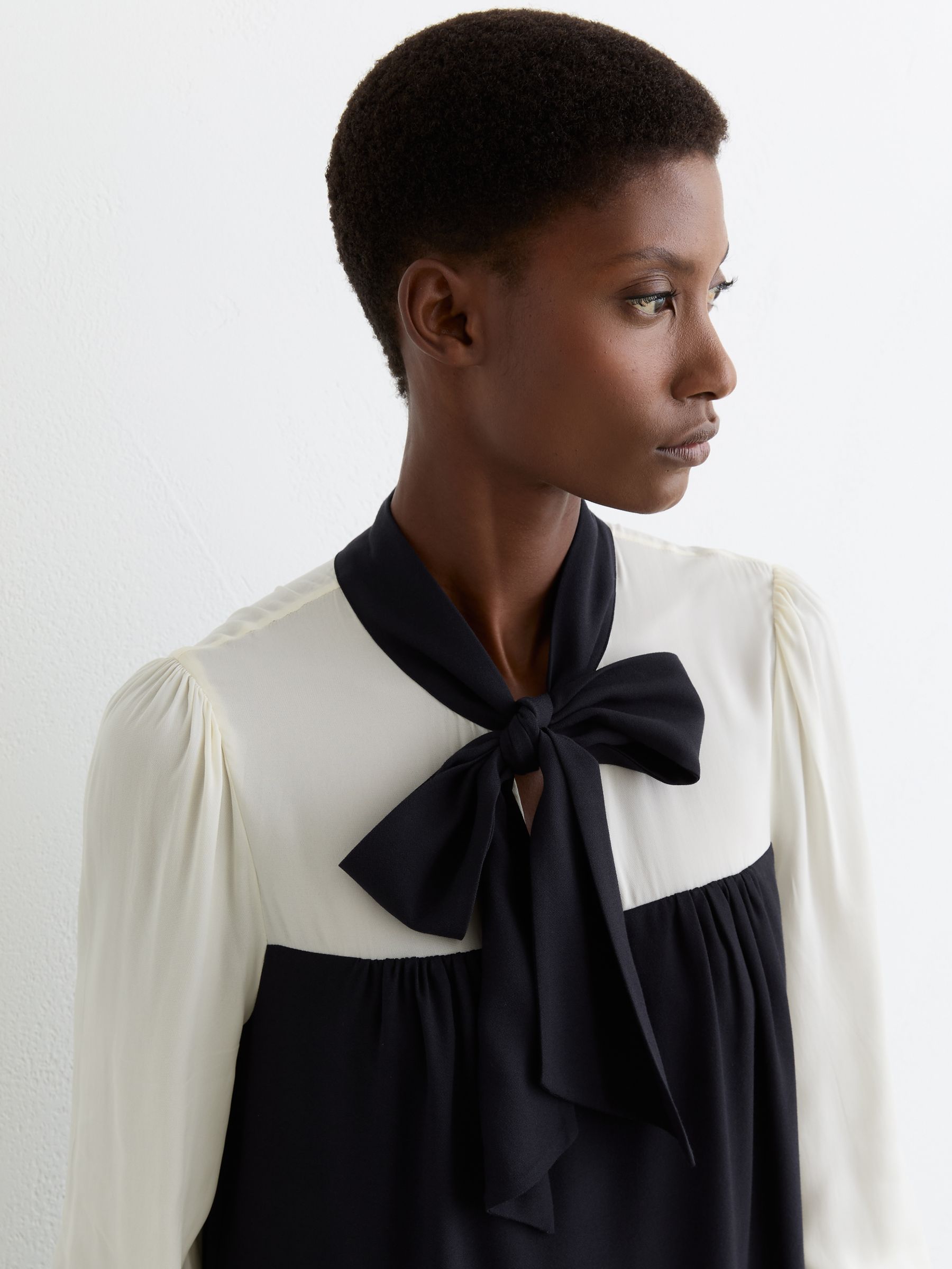 Tie-Neck Contrast Shift Dress with Wool in Navy/Ivory - Image 4 of 7