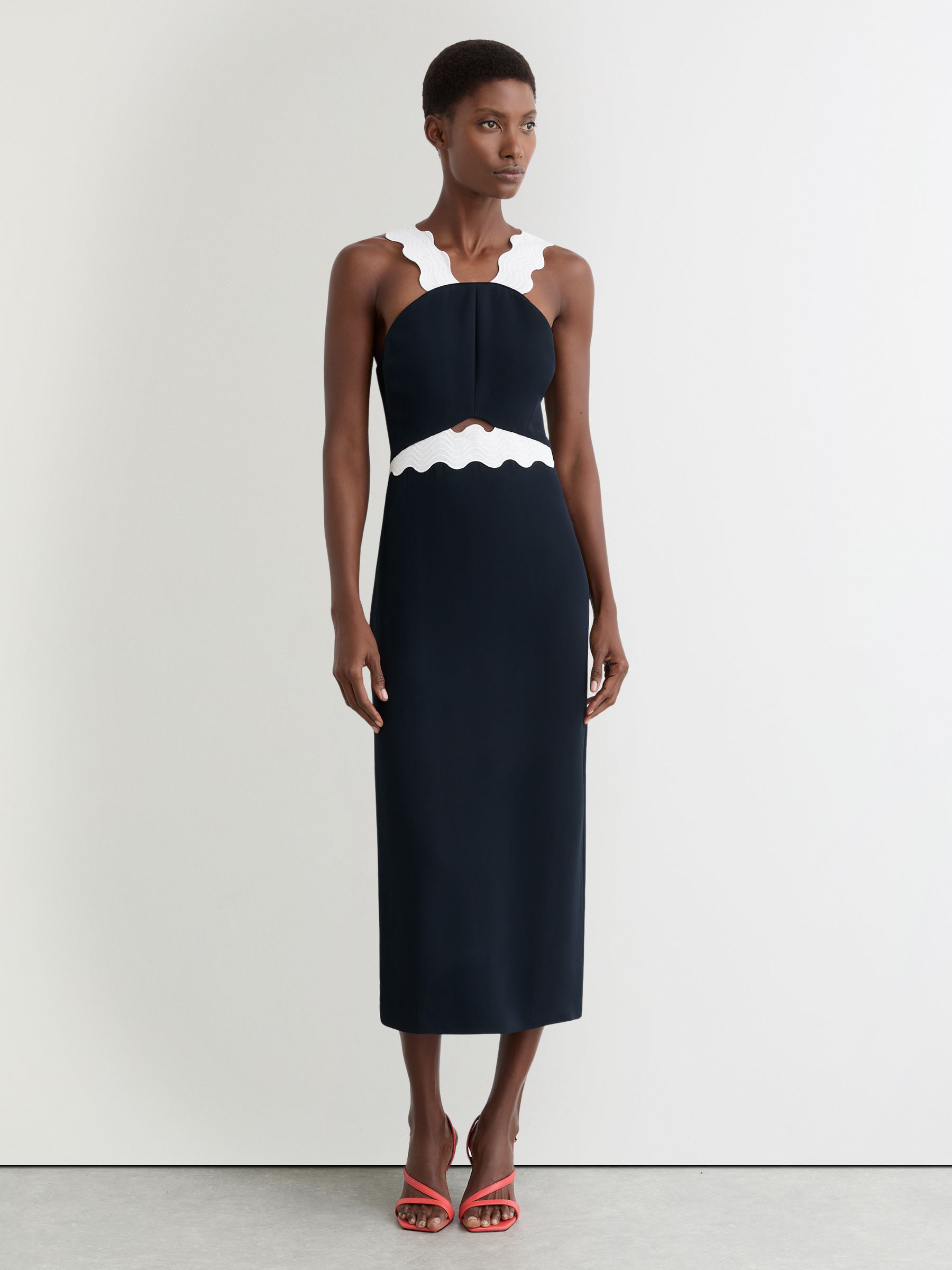 Contrast Wave-Trim Fitted Midi Dress in Navy/Ivory - Image 6 of 7