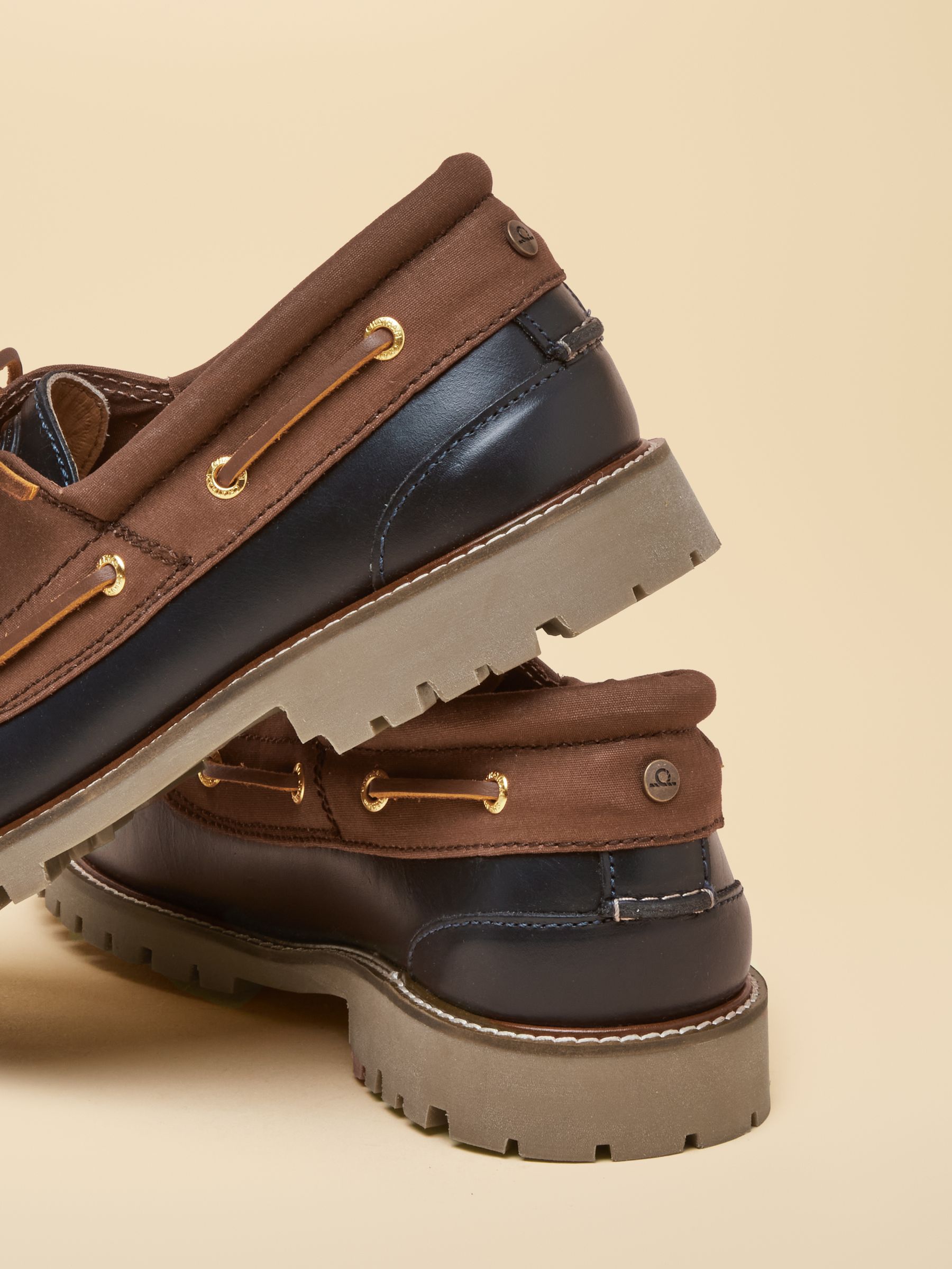 Joules X Chatham Navy Drift Cleated Deck Shoes - Image 5 of 7