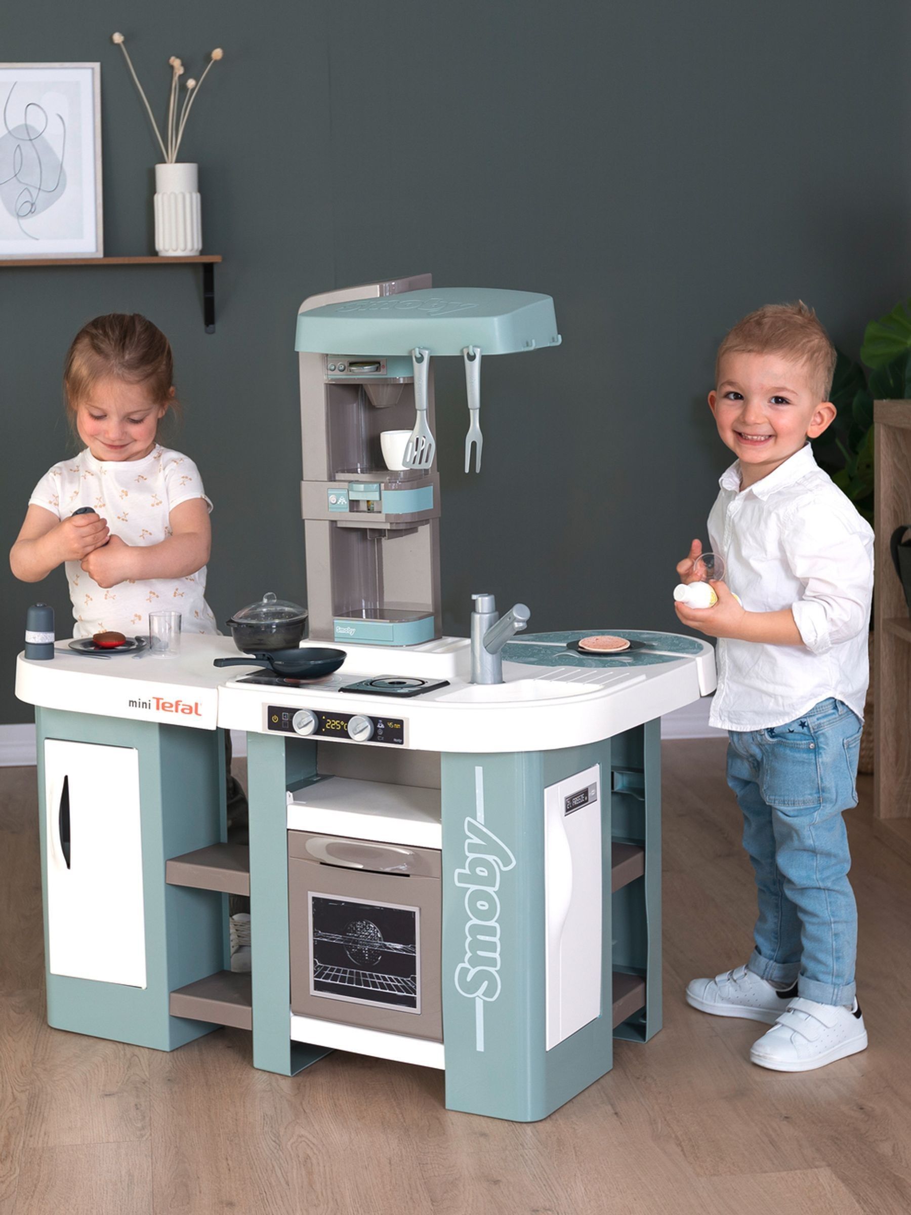 Smoby XL Tefal Studio Kitchen Bubble - Image 1 of 6 Smoby XL Tefal Studio Kitchen Bubble - Image 1 of 6